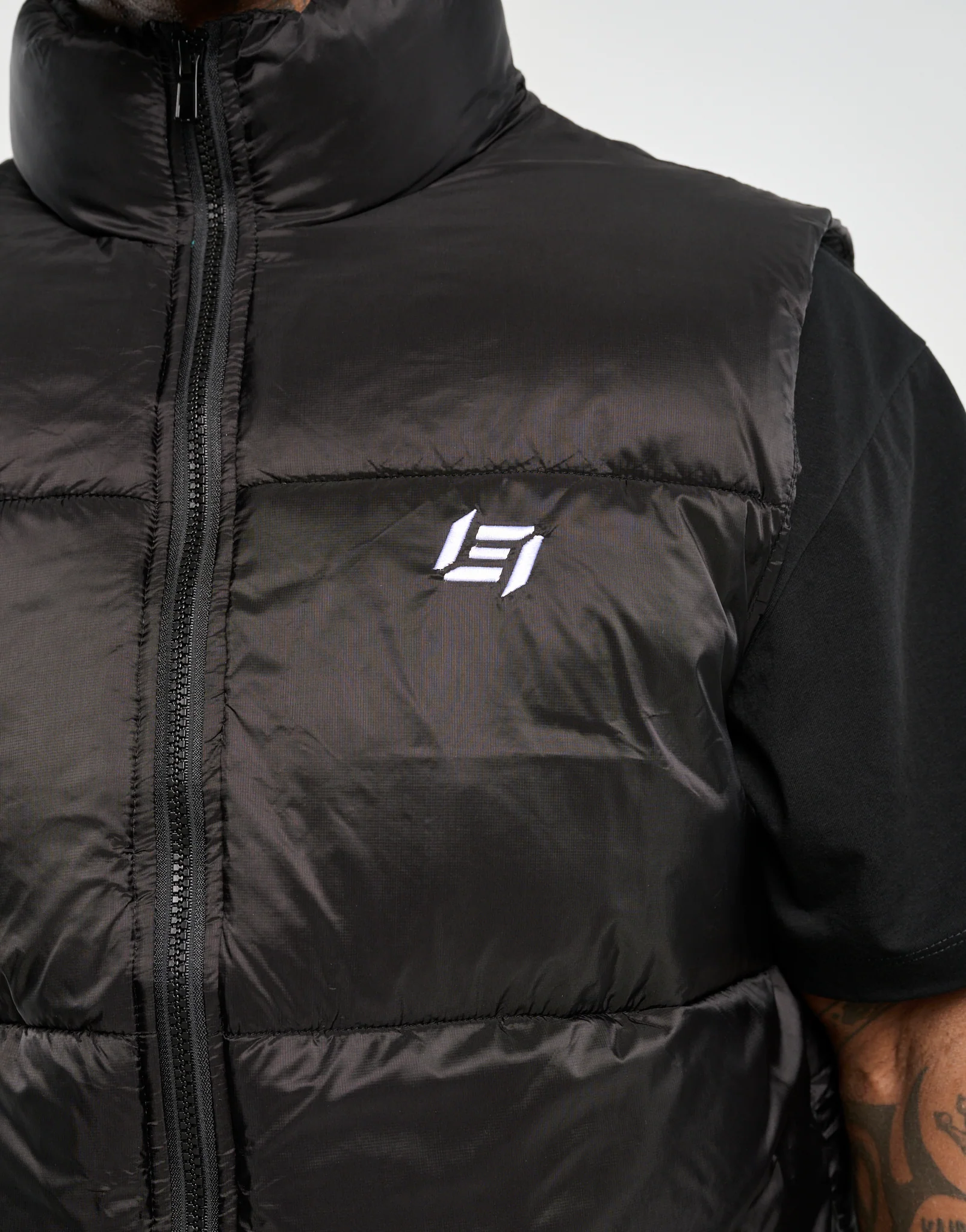 Echt Dart Puffer Vest - Black - Image 7