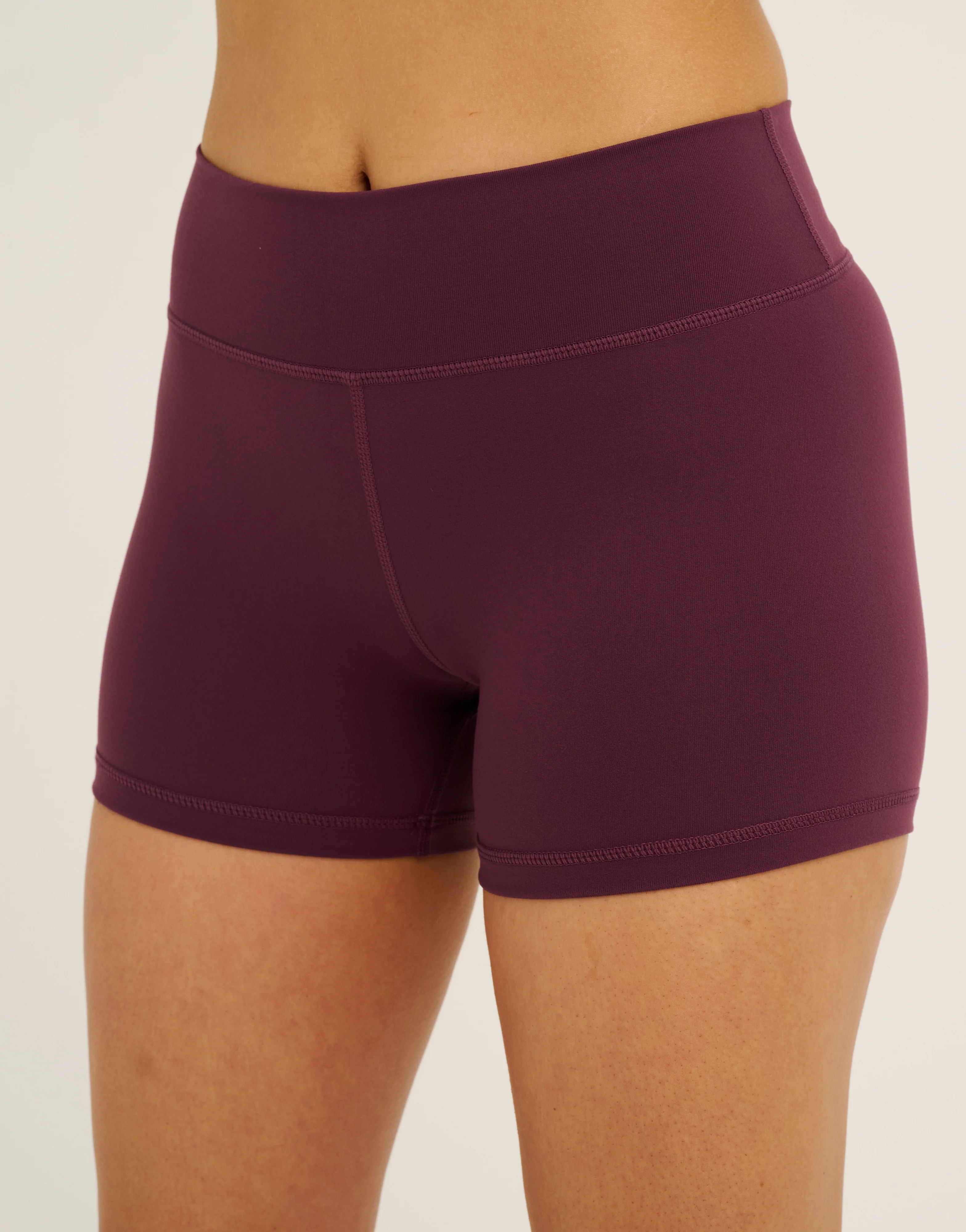 Echt Force Scrunch Mid-Waist Shorts - Blackberry - Image 2
