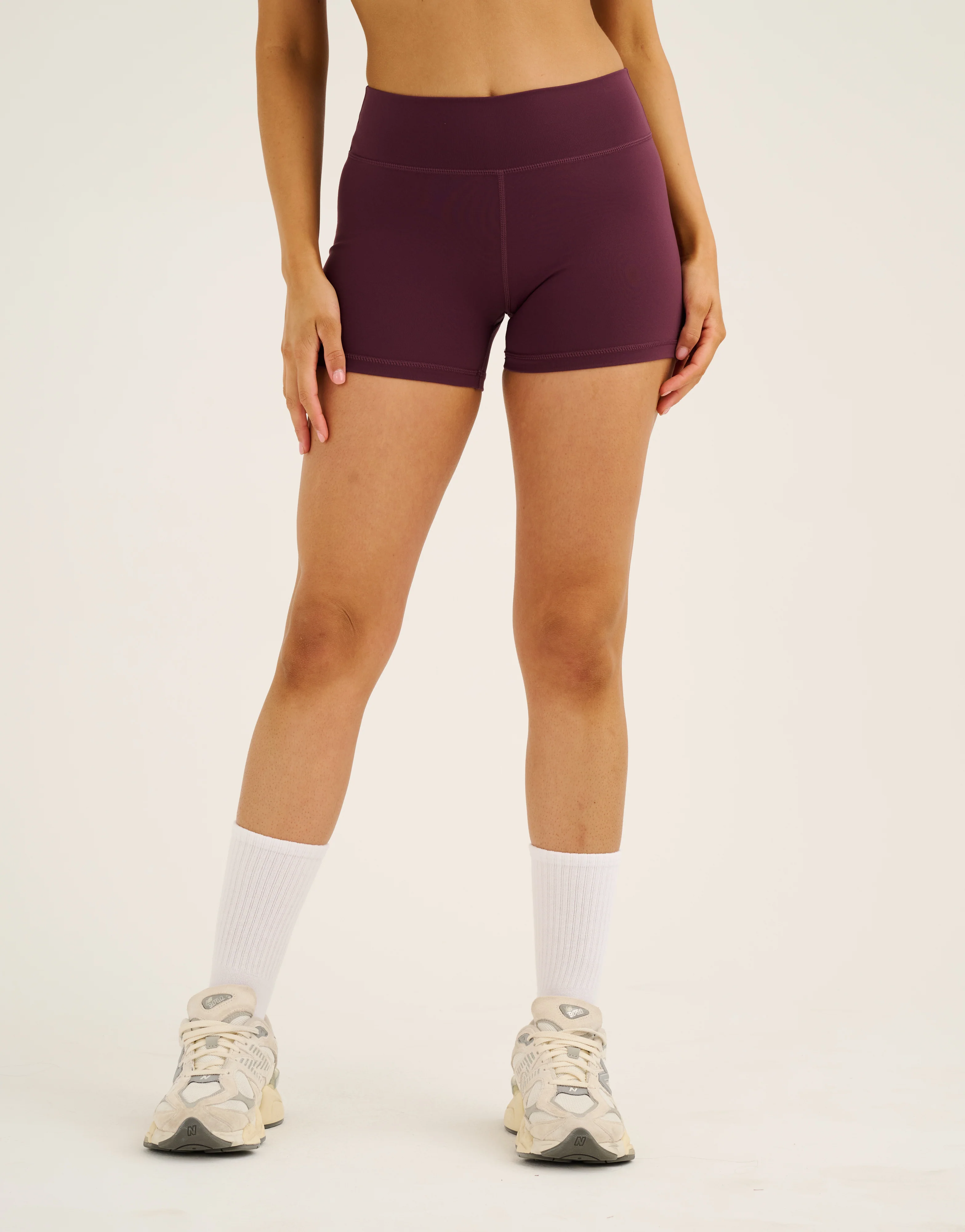 Echt Force Scrunch Mid-Waist Shorts - Blackberry - Image 4