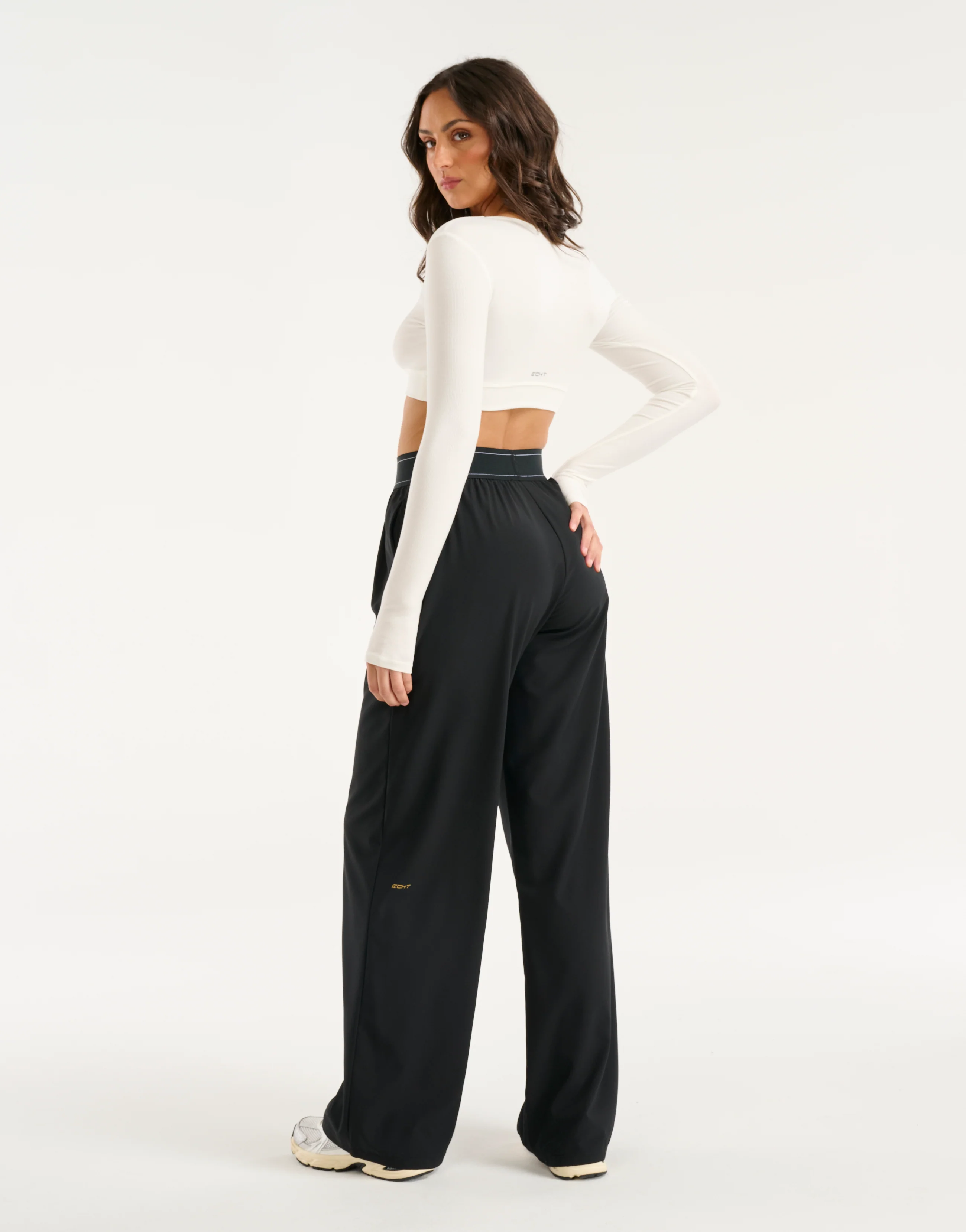 Echt Ribbed Cropped Long Sleeve - White - Image 11