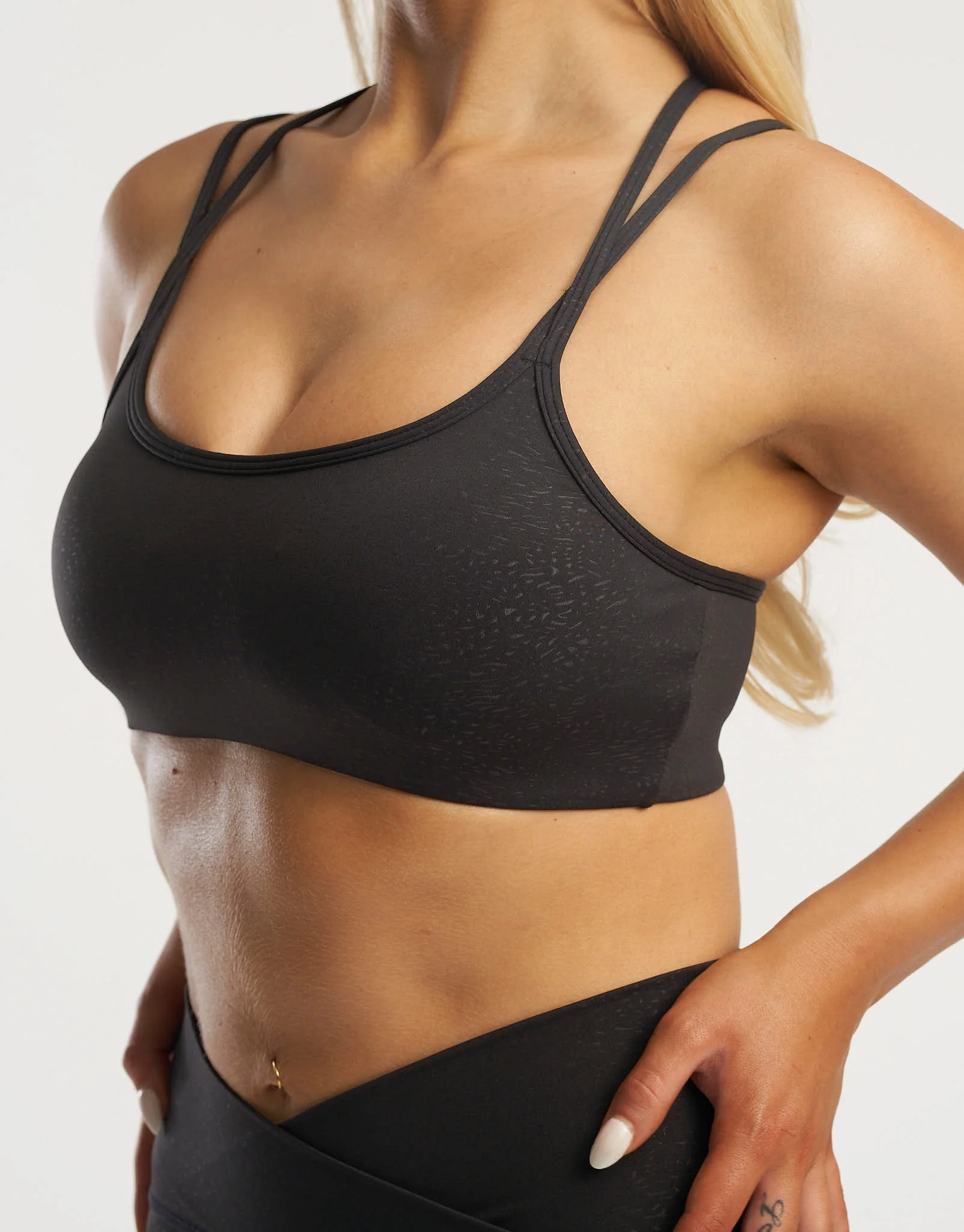 Storm Sports Bra - Black - Image 9