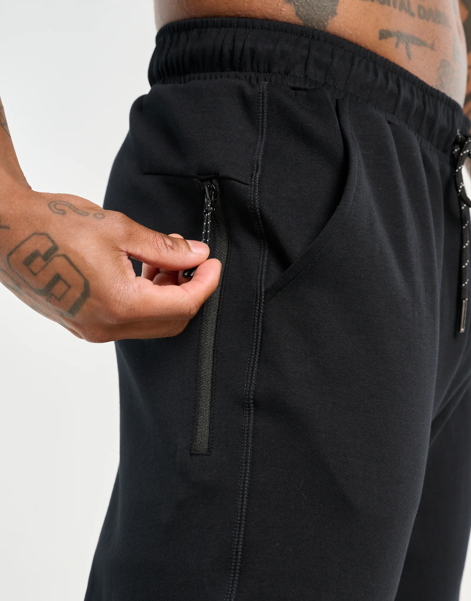 Echt Tech Joggers - Black - Image 5