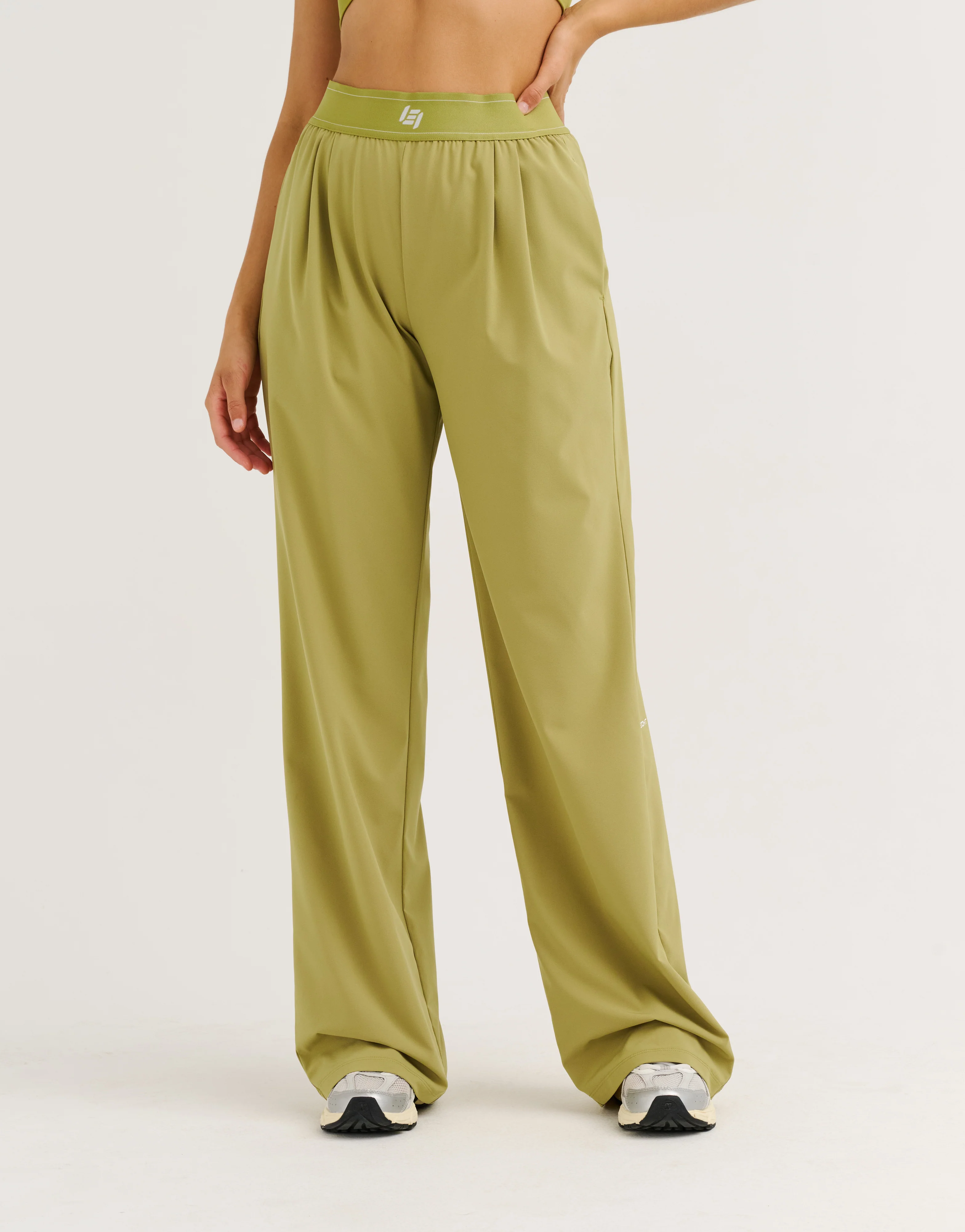 Elemental Flow Pants 33" - Olive - Image 7