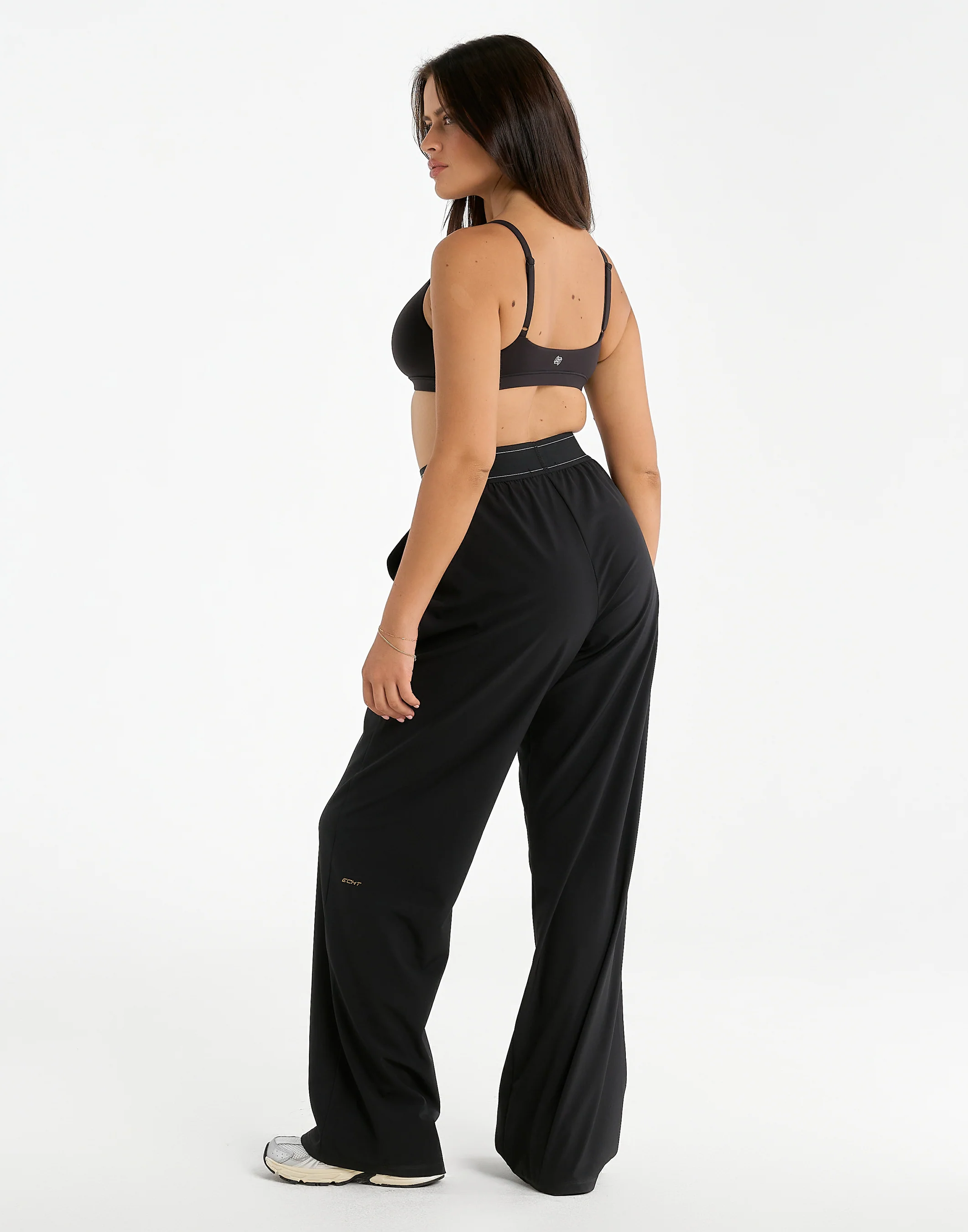 Elemental Scoop Bralette - Black - Image 4