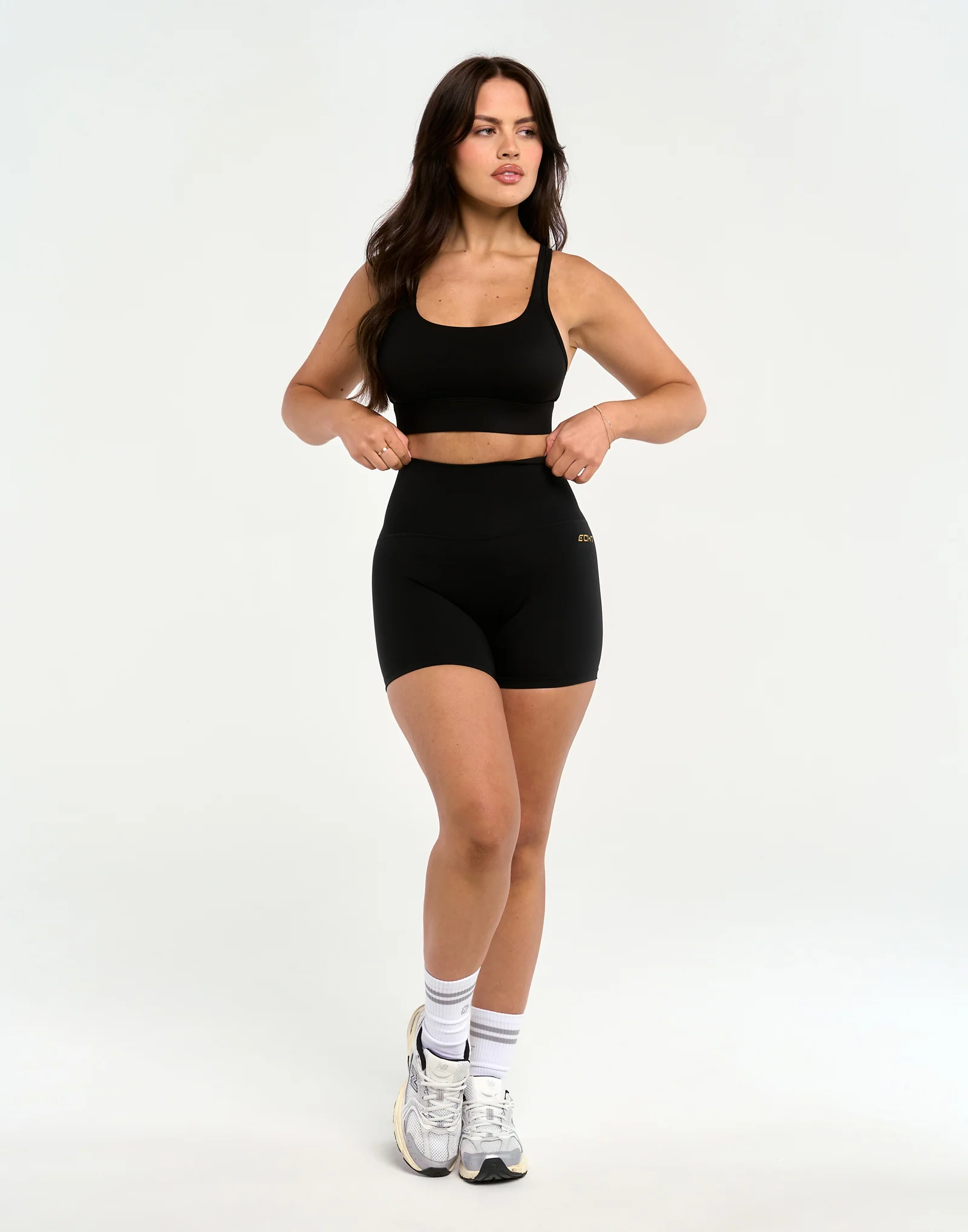Essence Sports Bra V2 - Black - Image 10