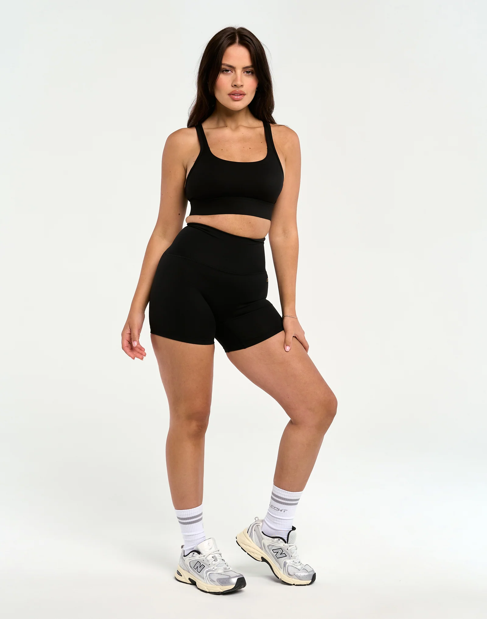 Essence Sports Bra V2 - Black - Image 5