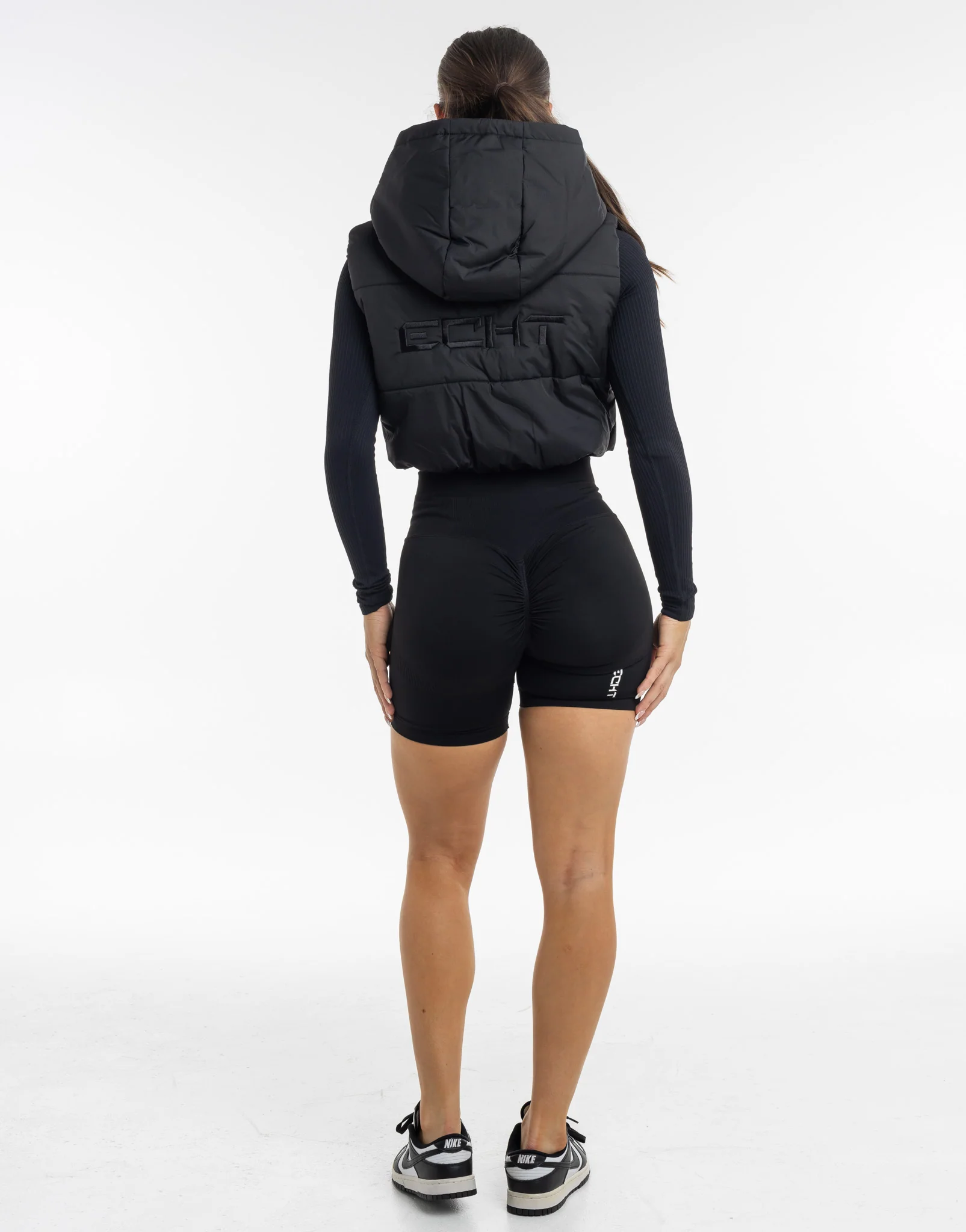 Essentia Vest Jacket - Black - Image 3