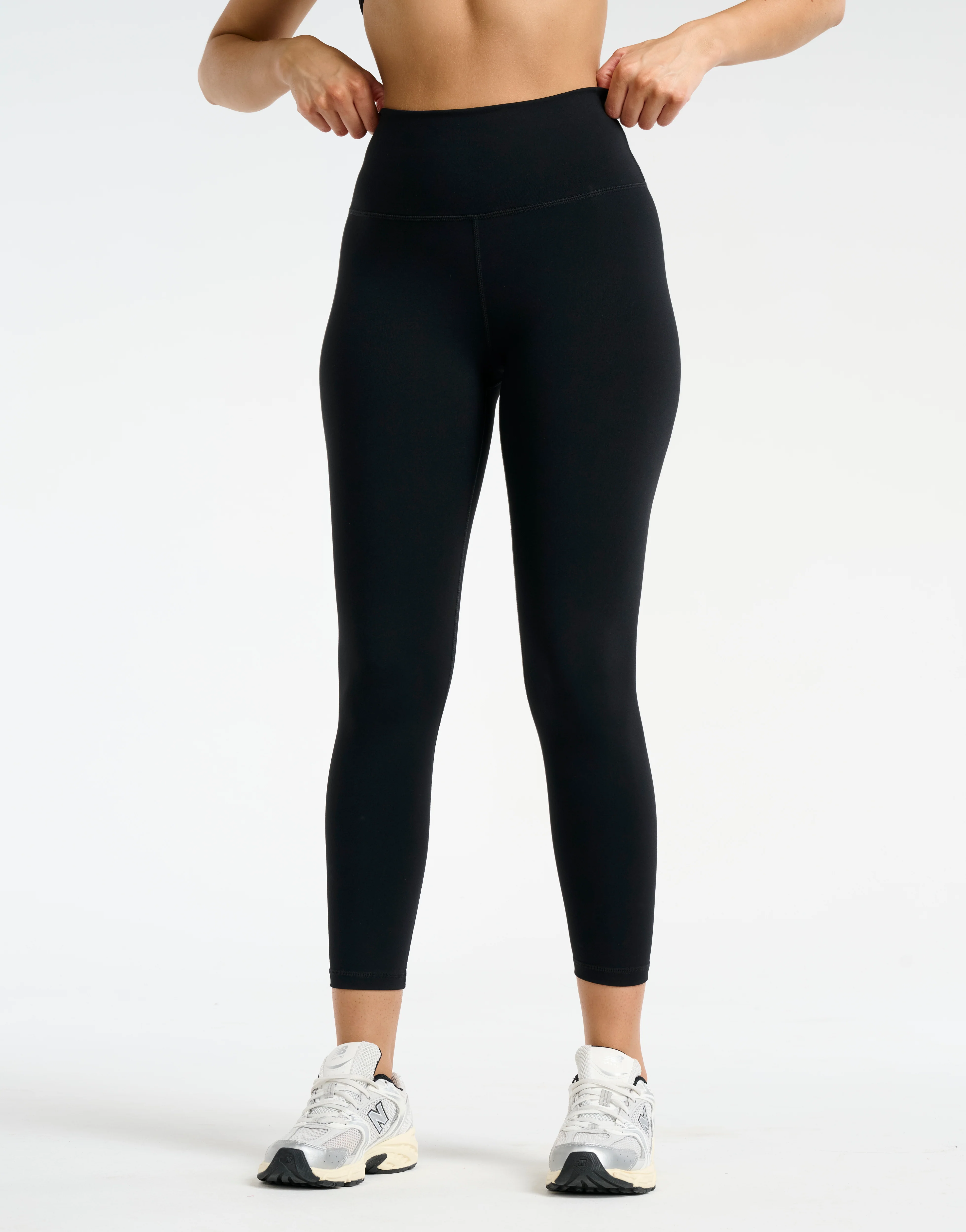 Force Scrunch Leggings (Minimal Logo) - Black - Image 7