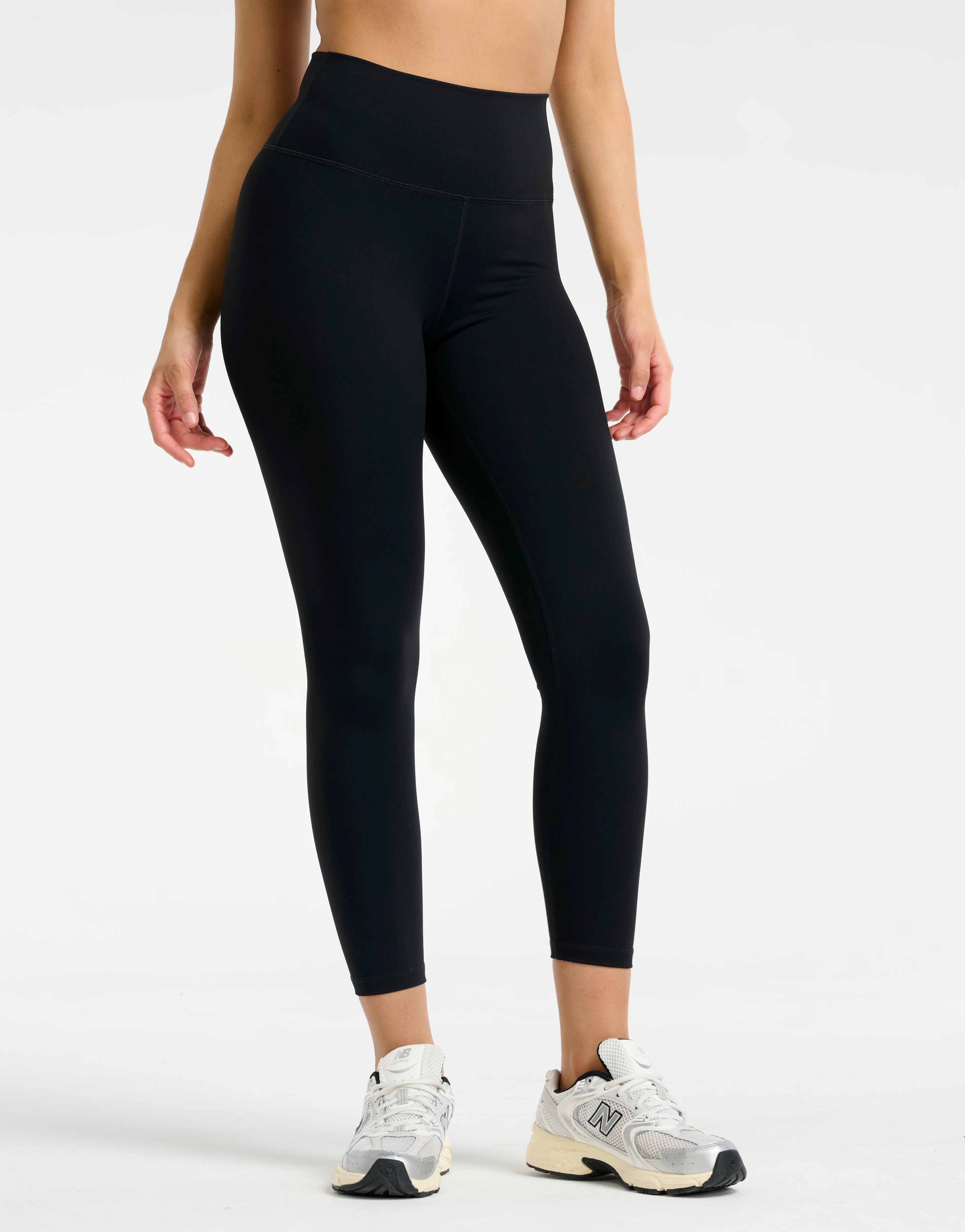 Force Scrunch Leggings (Minimal Logo) - Black - Image 8