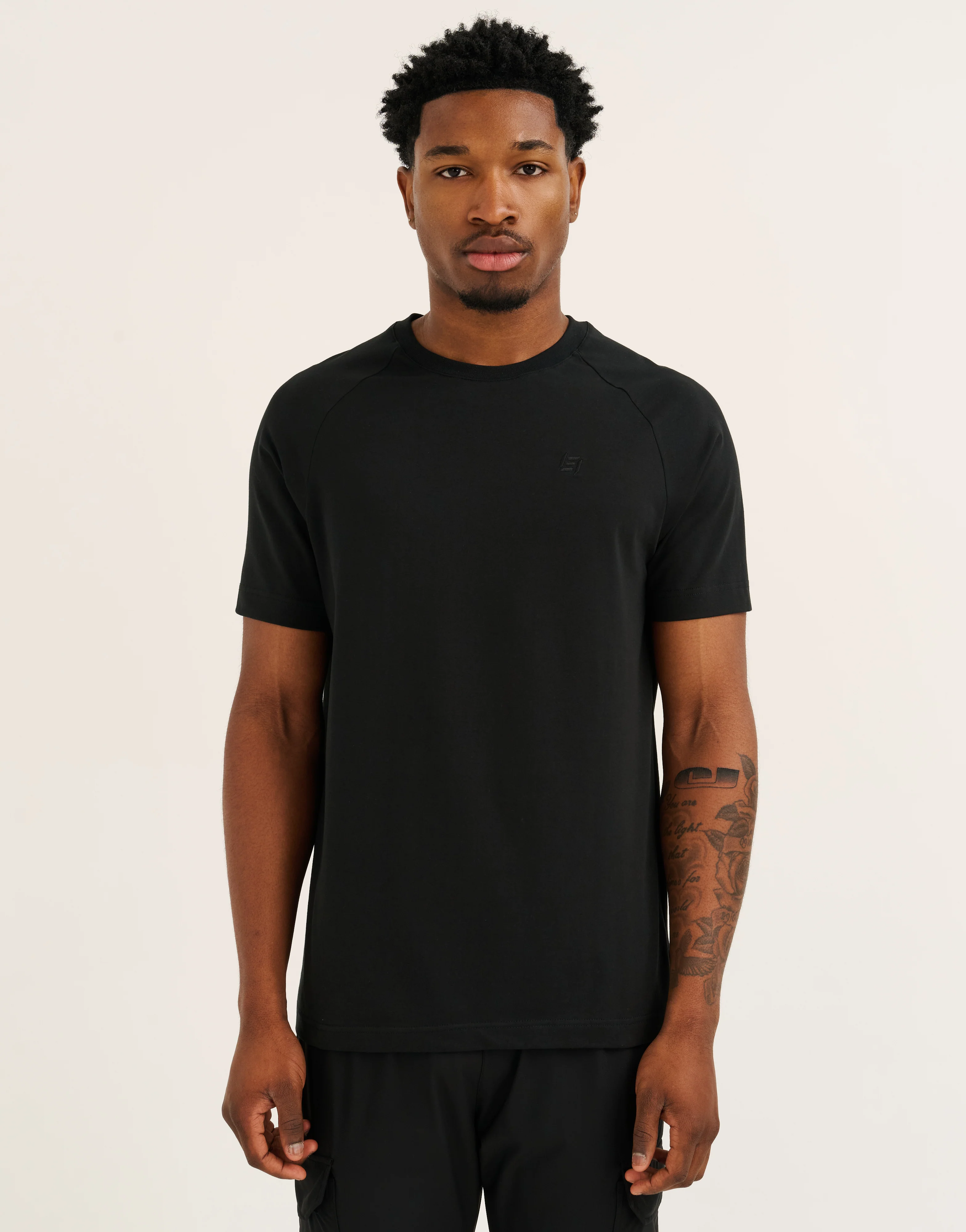 Foundation Tee 30" - Black - Image 3