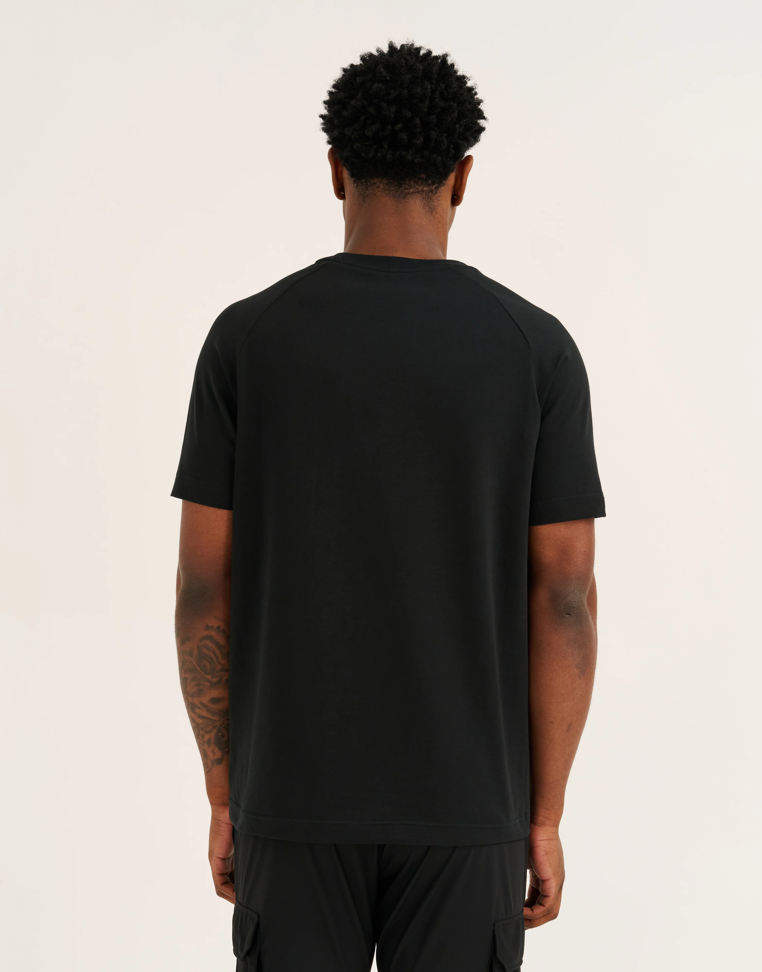 Foundation Tee 30" - Black - Image 7
