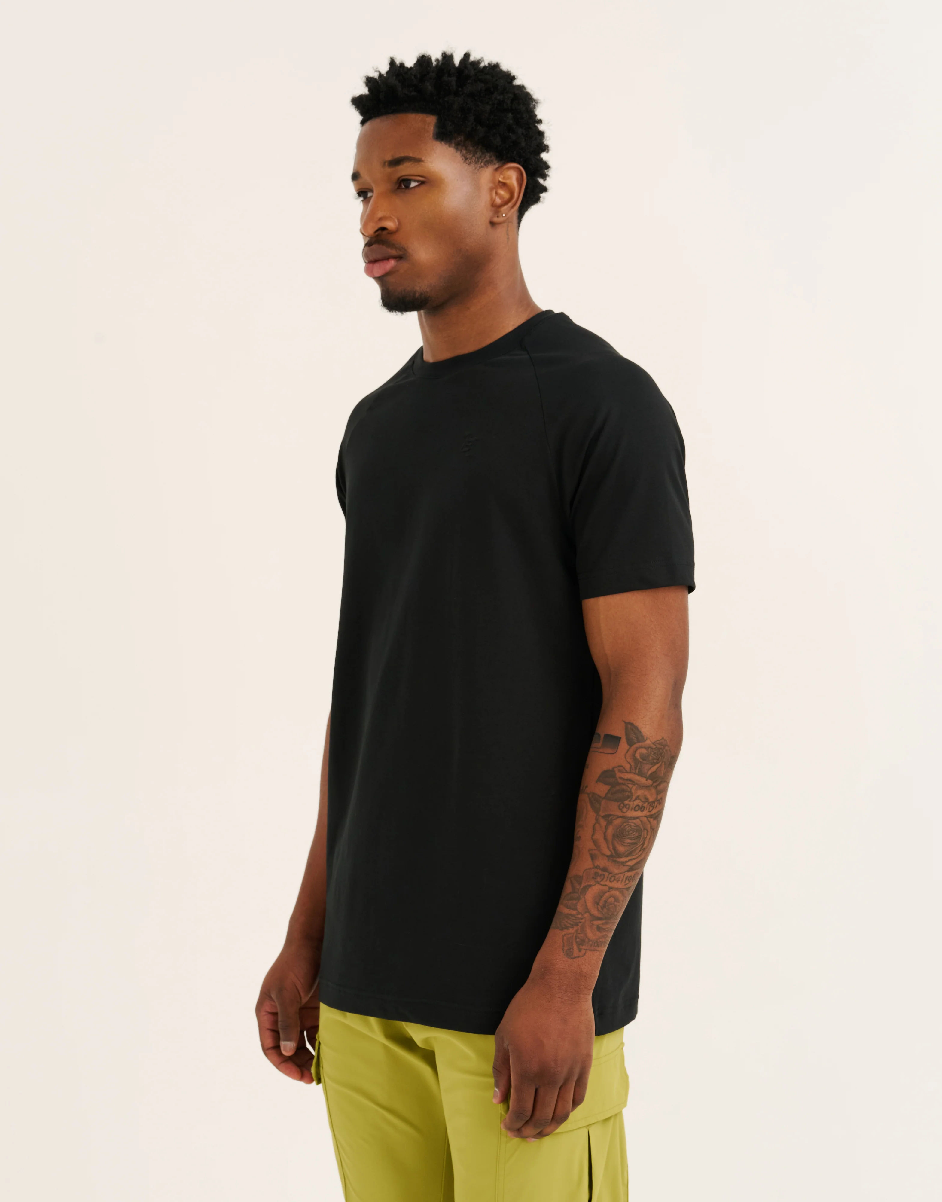 Foundation Tee 32" - Black - Image 5