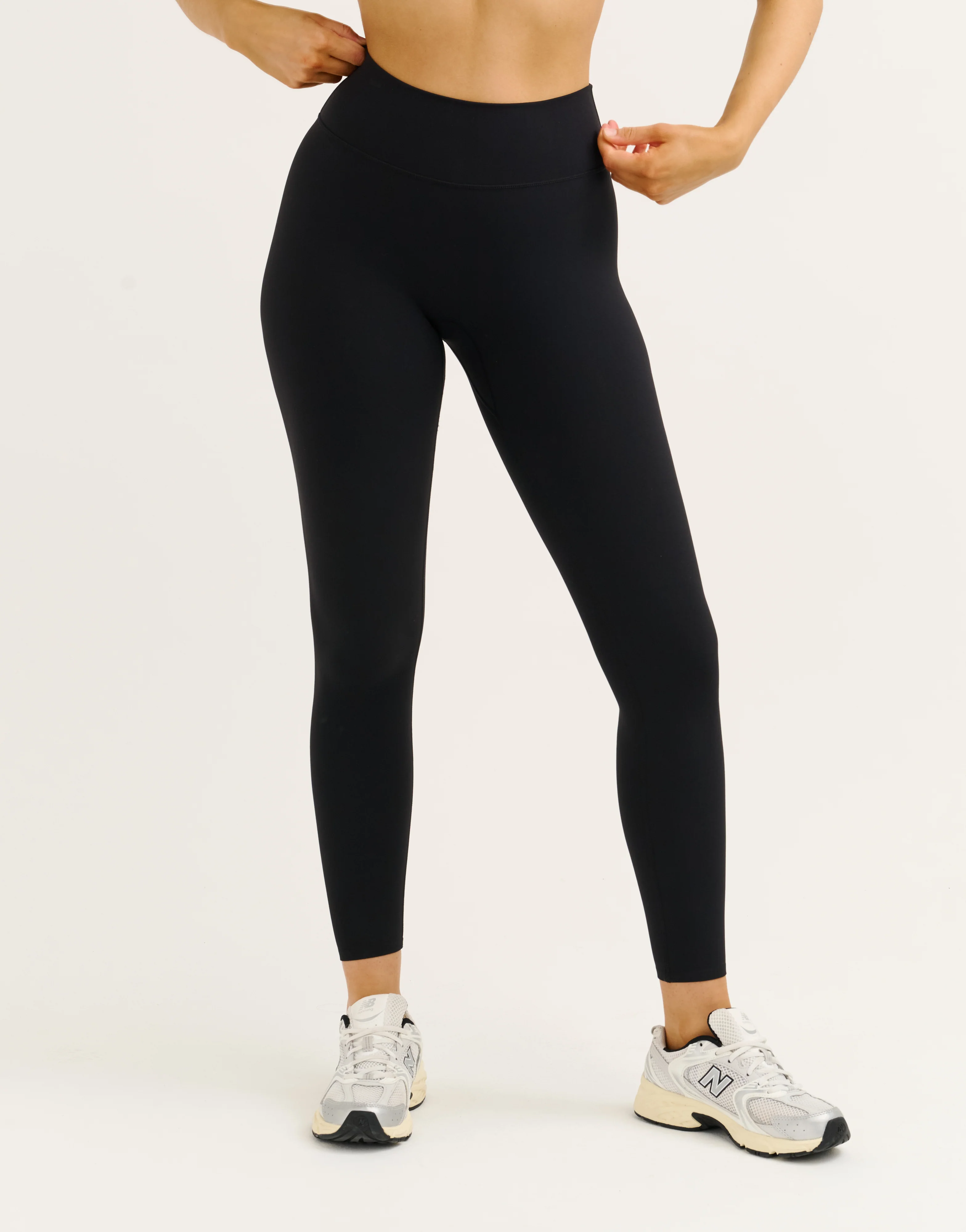 Lycra Invisible Scrunch Leggings - Black - Image 2