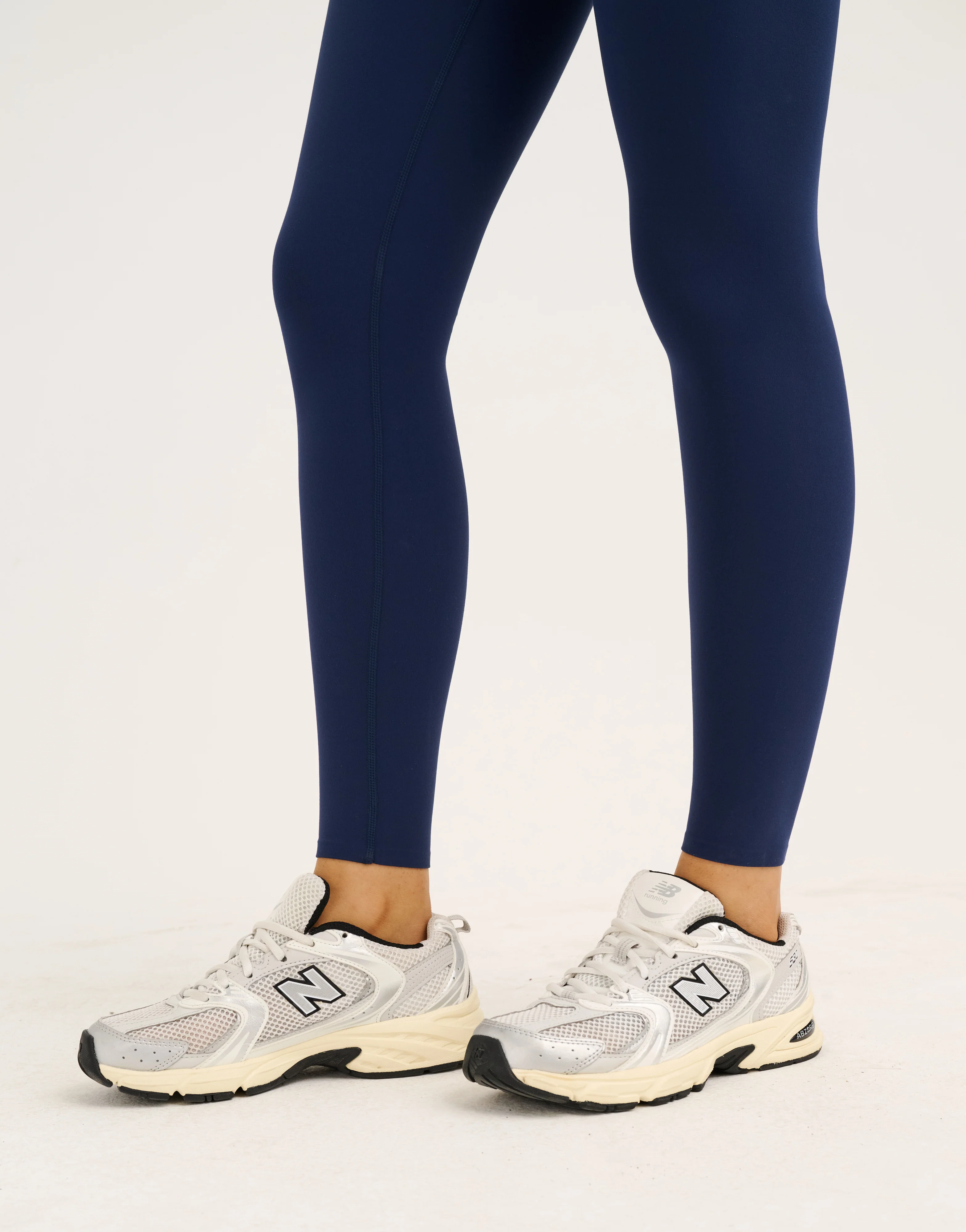 Lycra Invisible Scrunch Leggings - Navy - Image 10