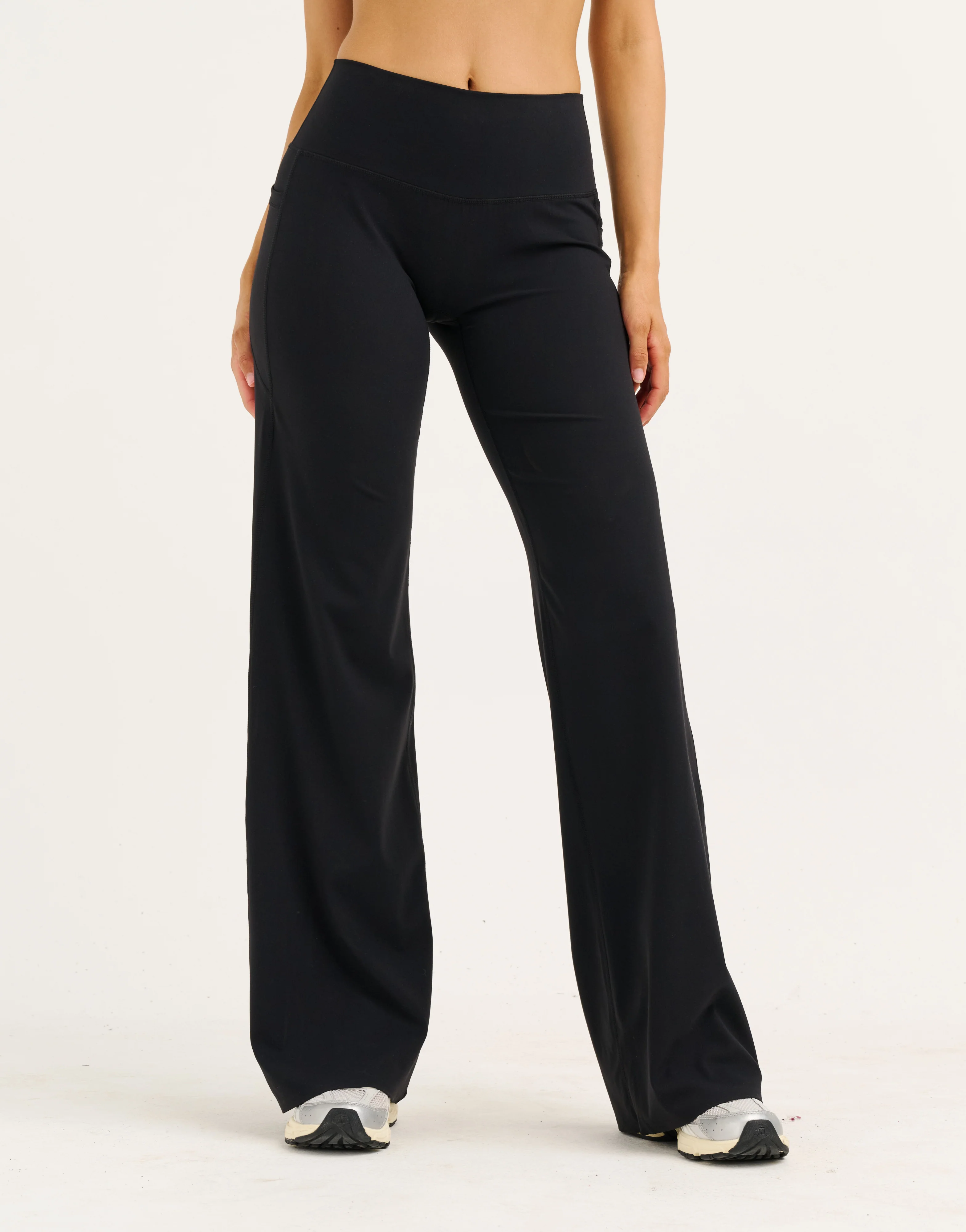 Lycra Wide Leg Pant - Black - Image 3