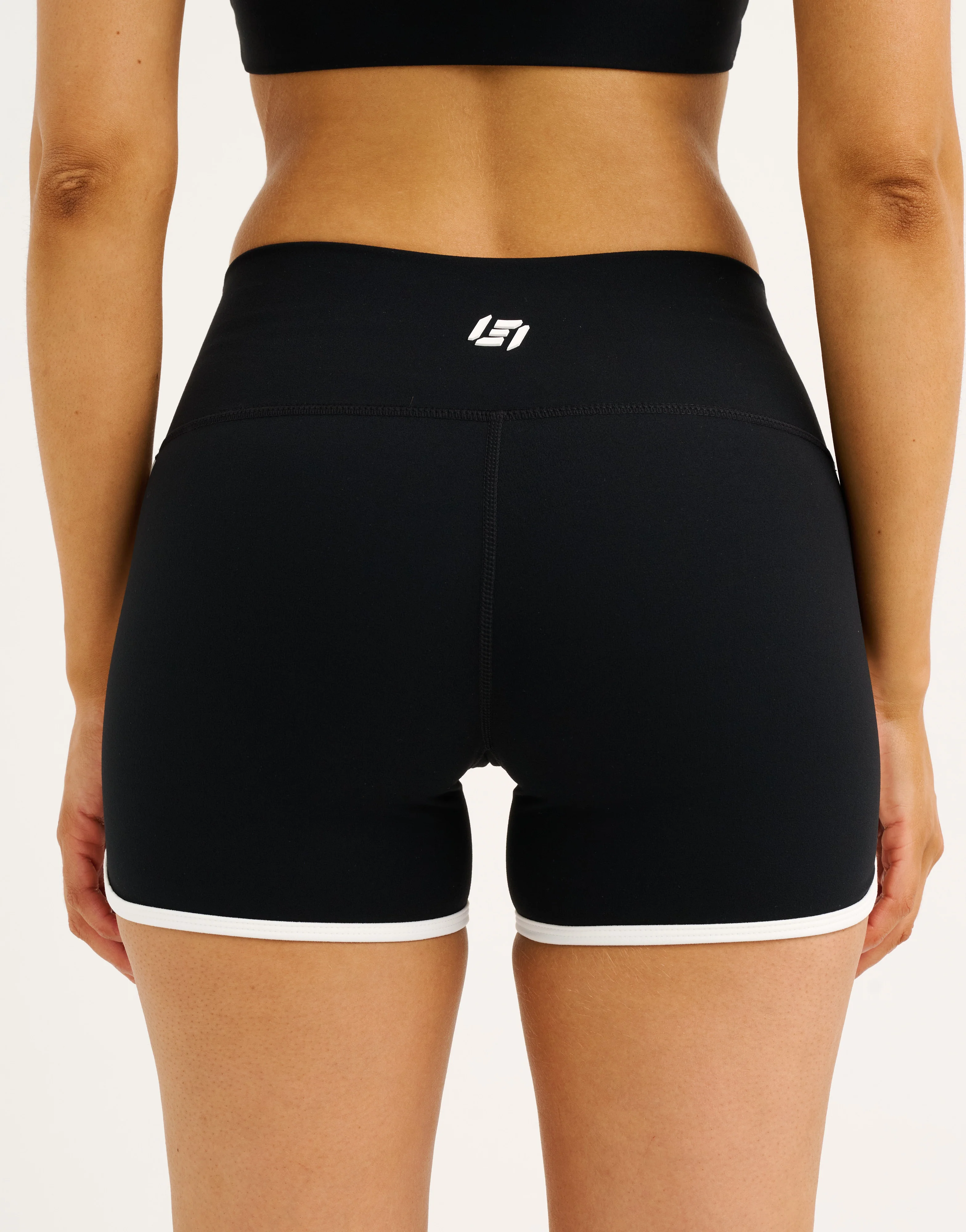 Mode Shorts - Black - Image 3