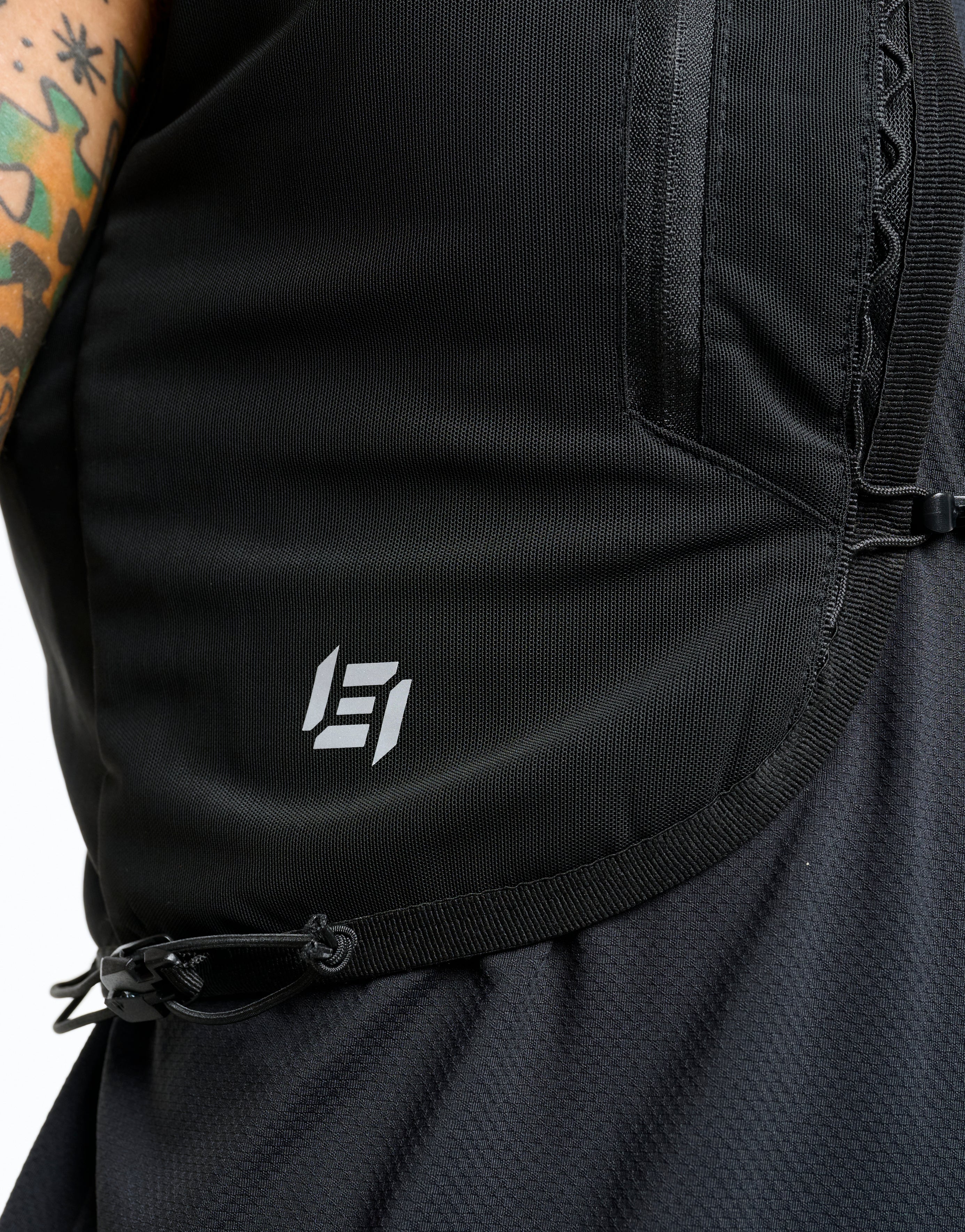 Performance Hydration Vest - Black (Unisex) - Image 11