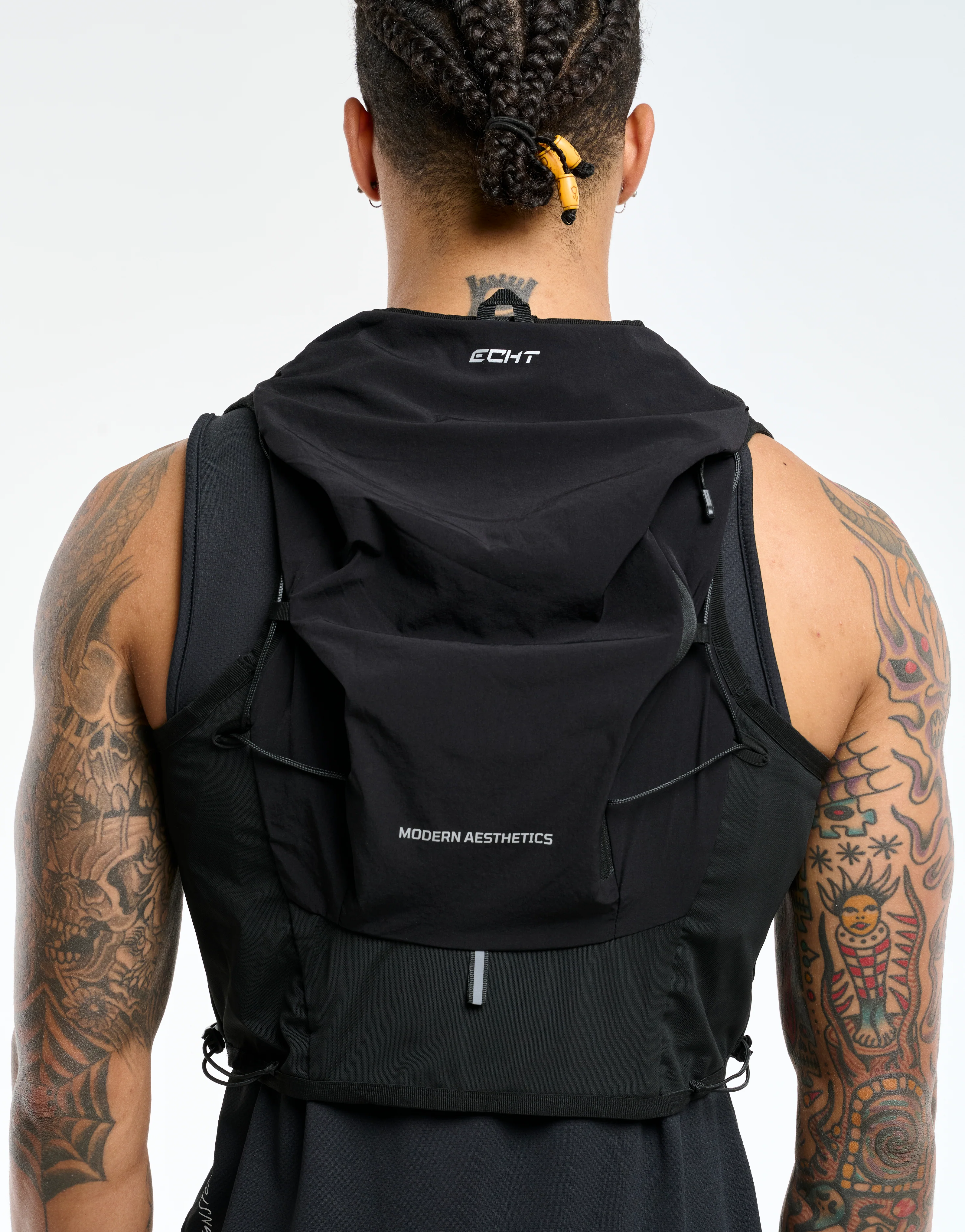 Performance Hydration Vest - Black (Unisex) - Image 4
