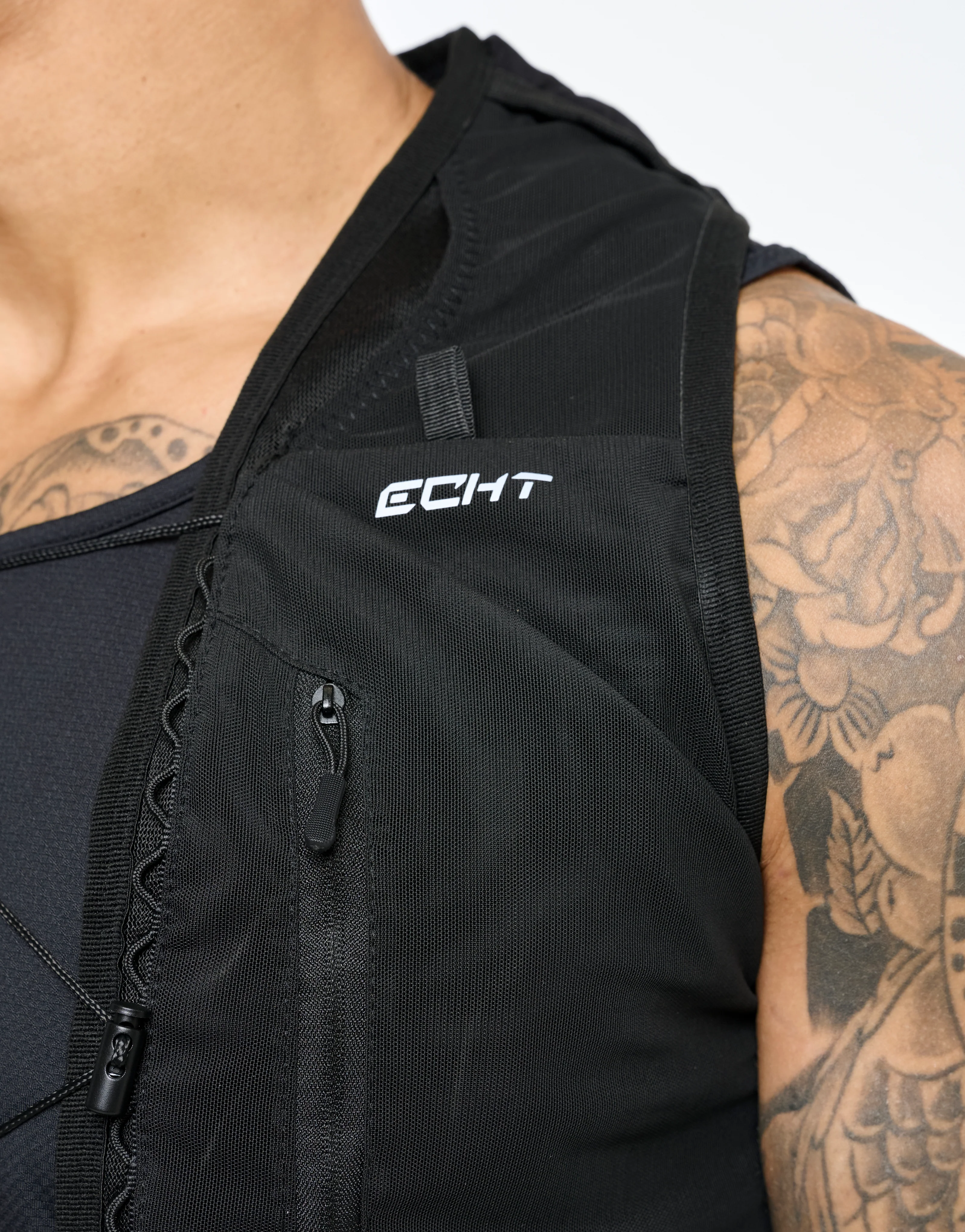 Performance Hydration Vest - Black (Unisex) - Image 9