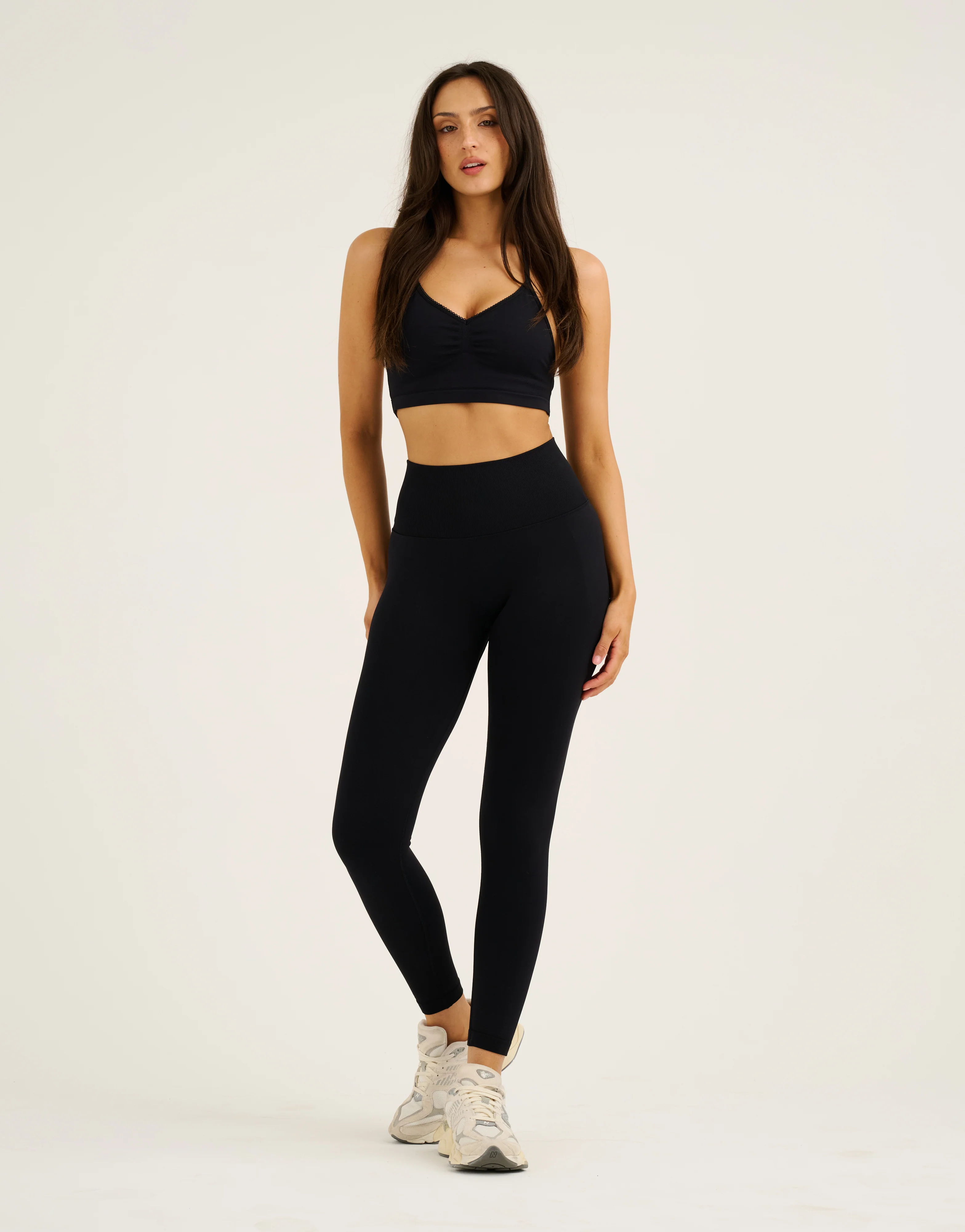 Pulse Invisible Scrunch Leggings - Black - Image 10
