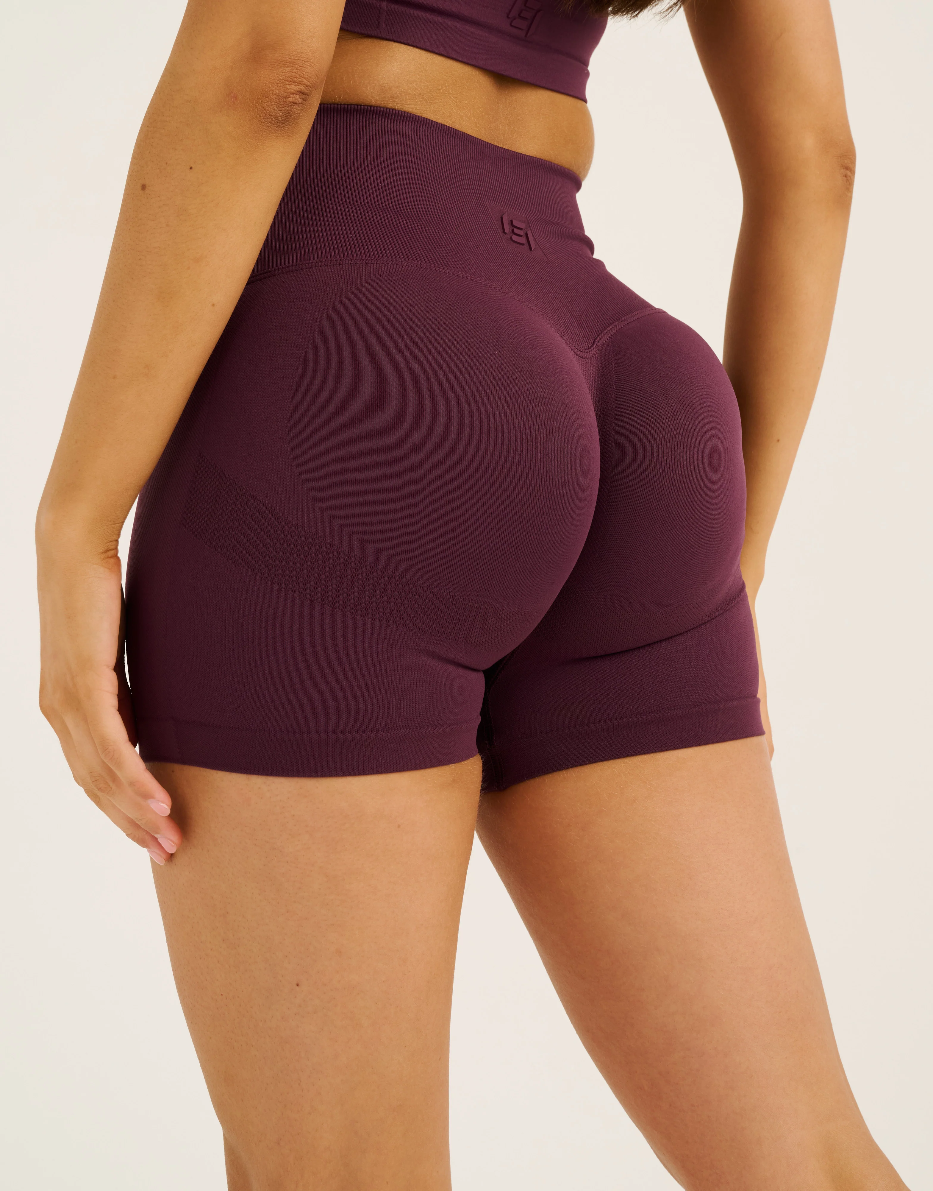 Pulse Invisible Scrunch Shorts - Blackberry - Image 3