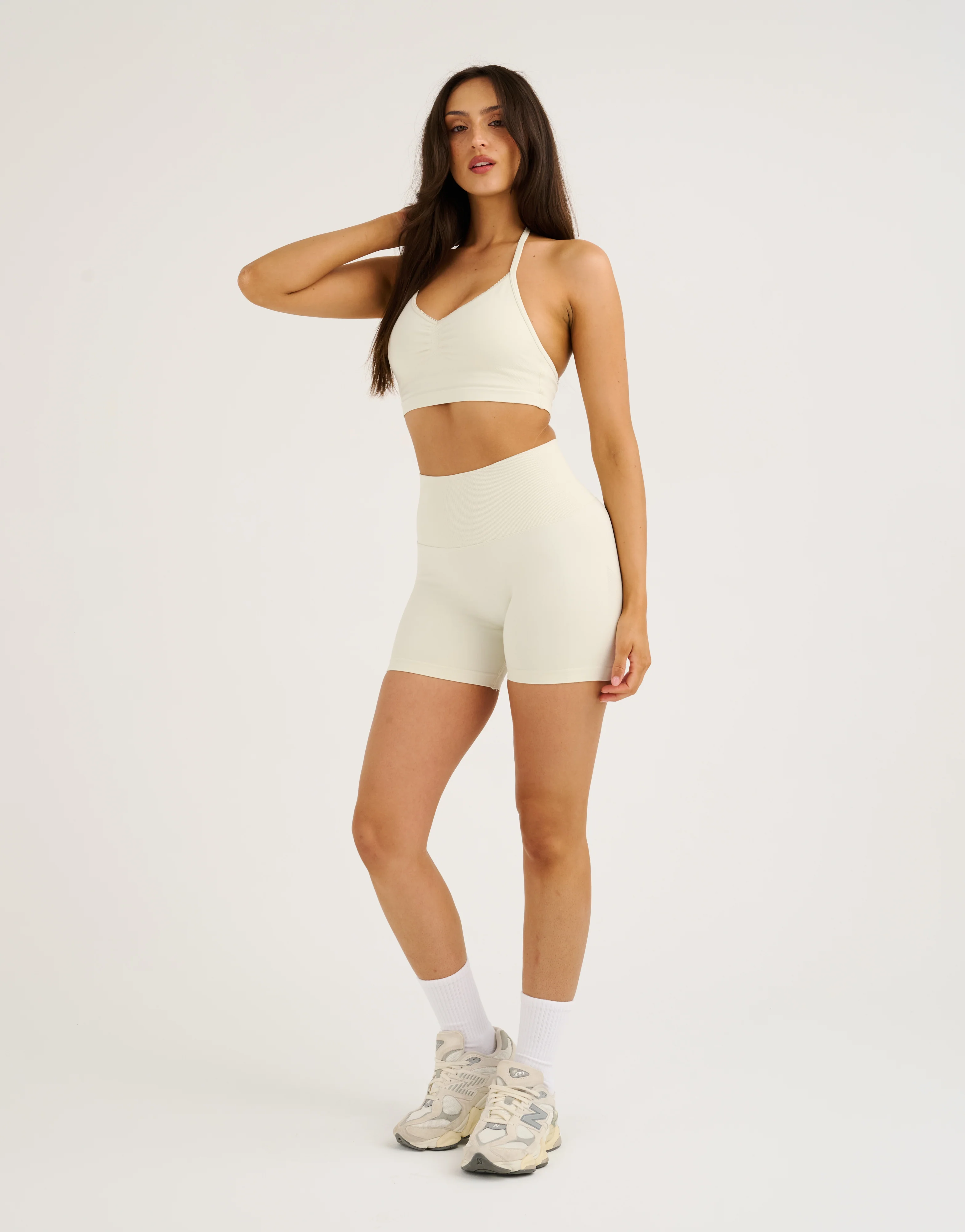 Pulse Invisible Scrunch Shorts - Onyx - Image 11