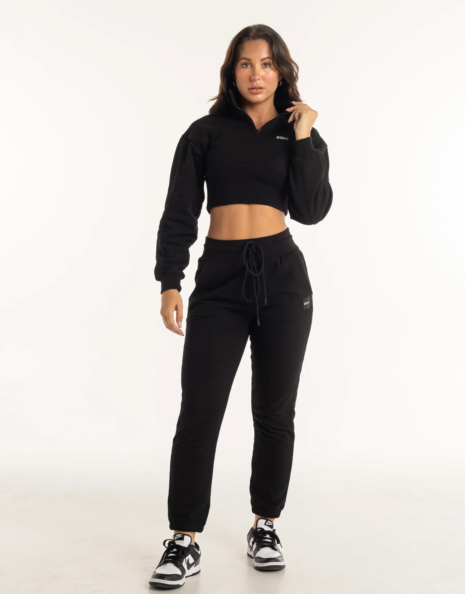 Revere 1/4 Zip Crewneck Sweater - Black - Image 7