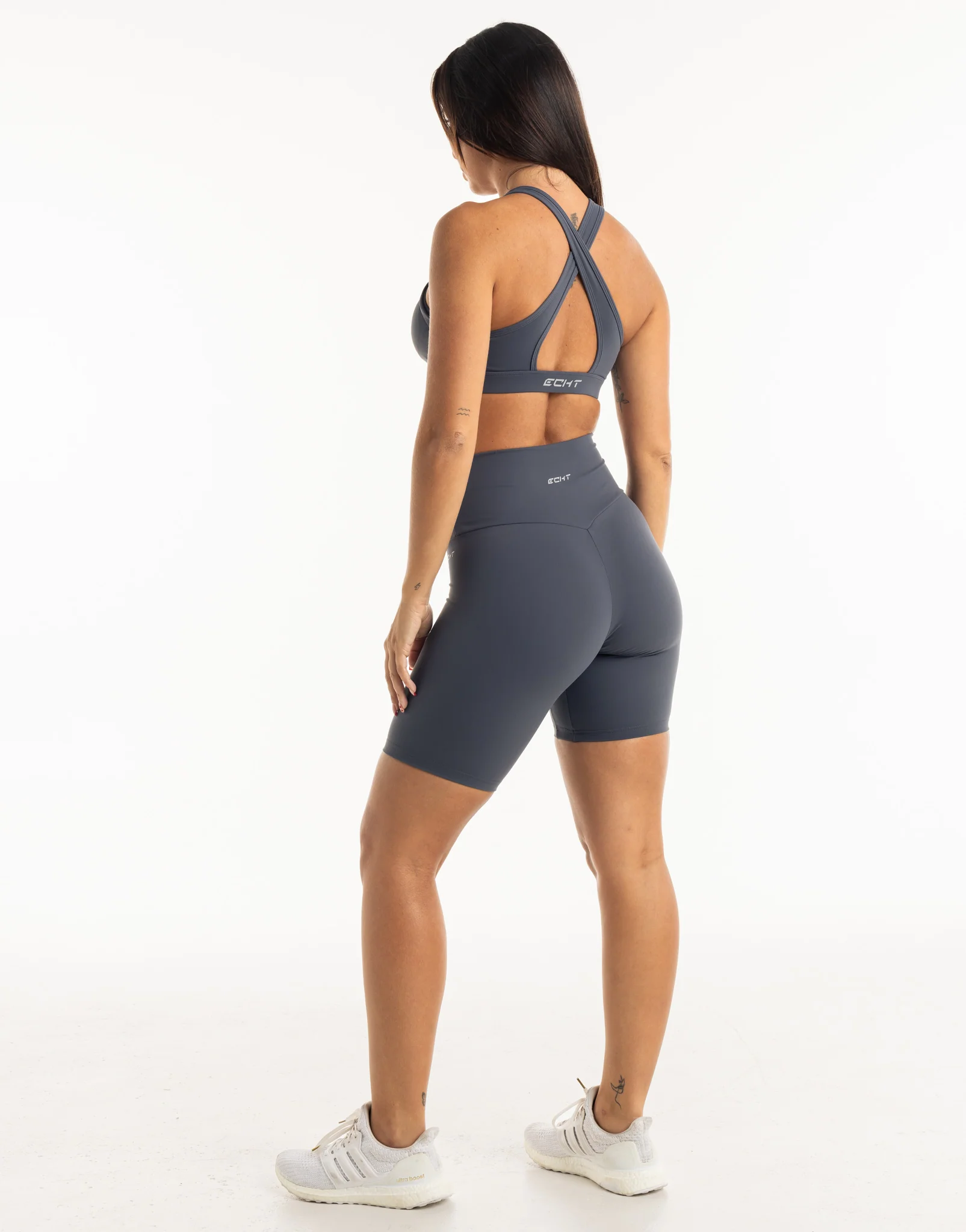 Range Sports Bra - Smoke Grey - Image 9