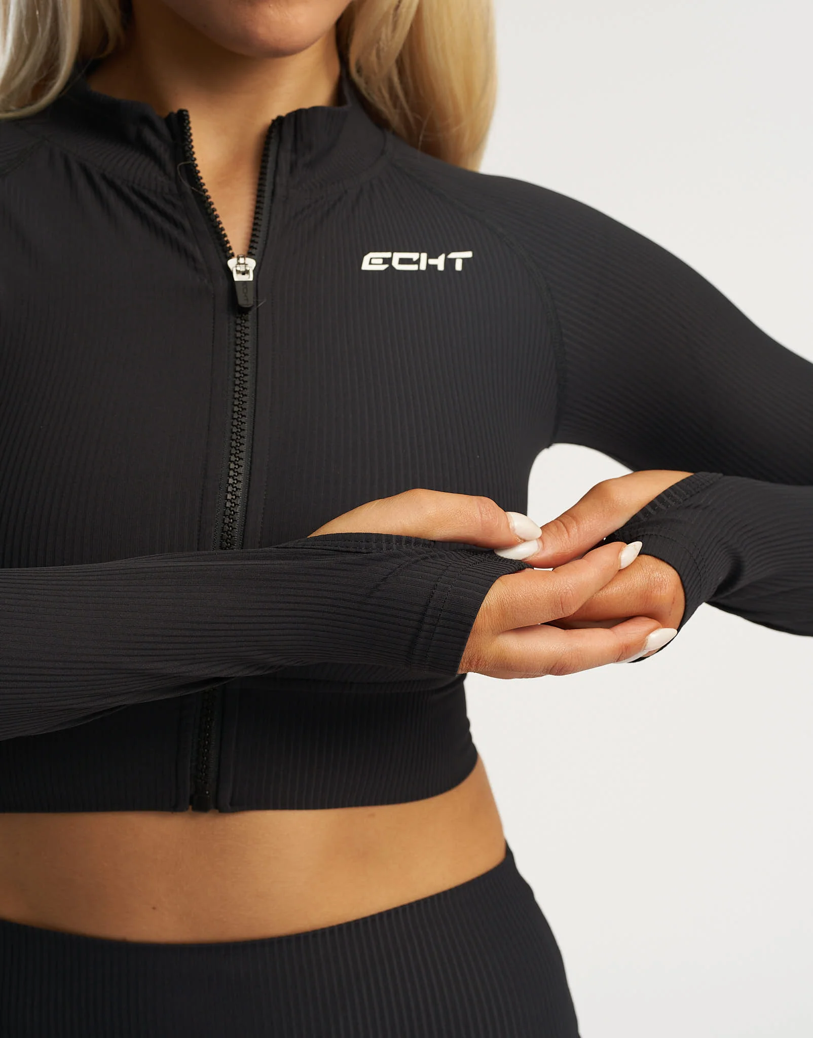 Rise Zip-Up Long Sleeve - Black - Image 11