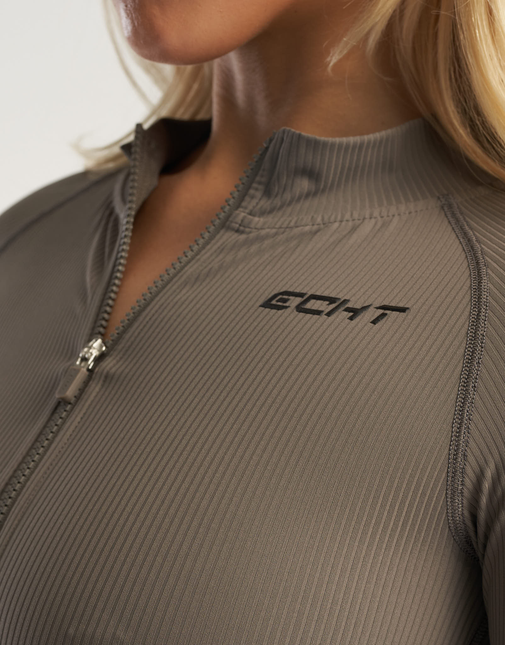 Rise Zip-Up Long Sleeve - Brown Grey - Image 6