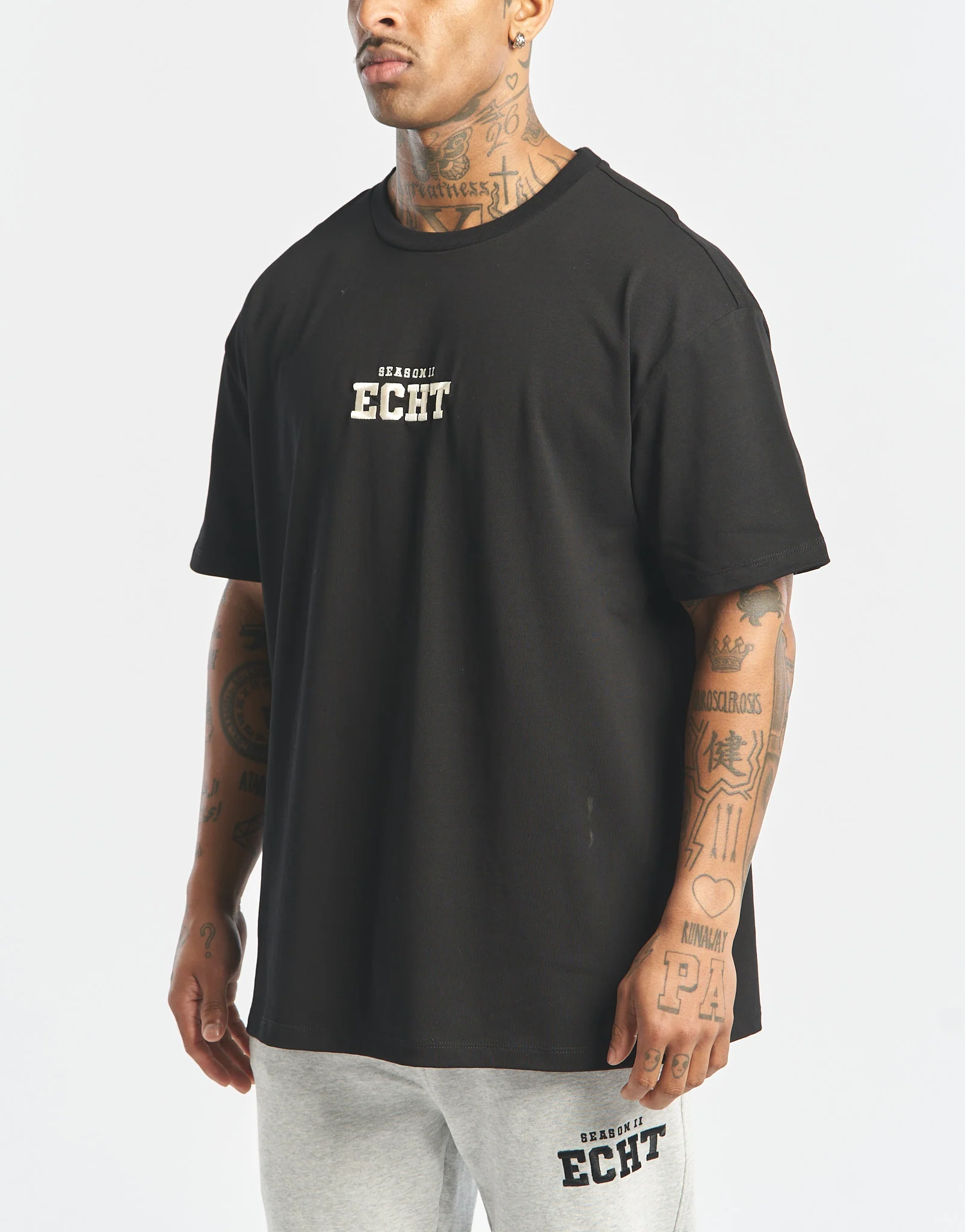 Season II T-Shirt - Black - Image 14