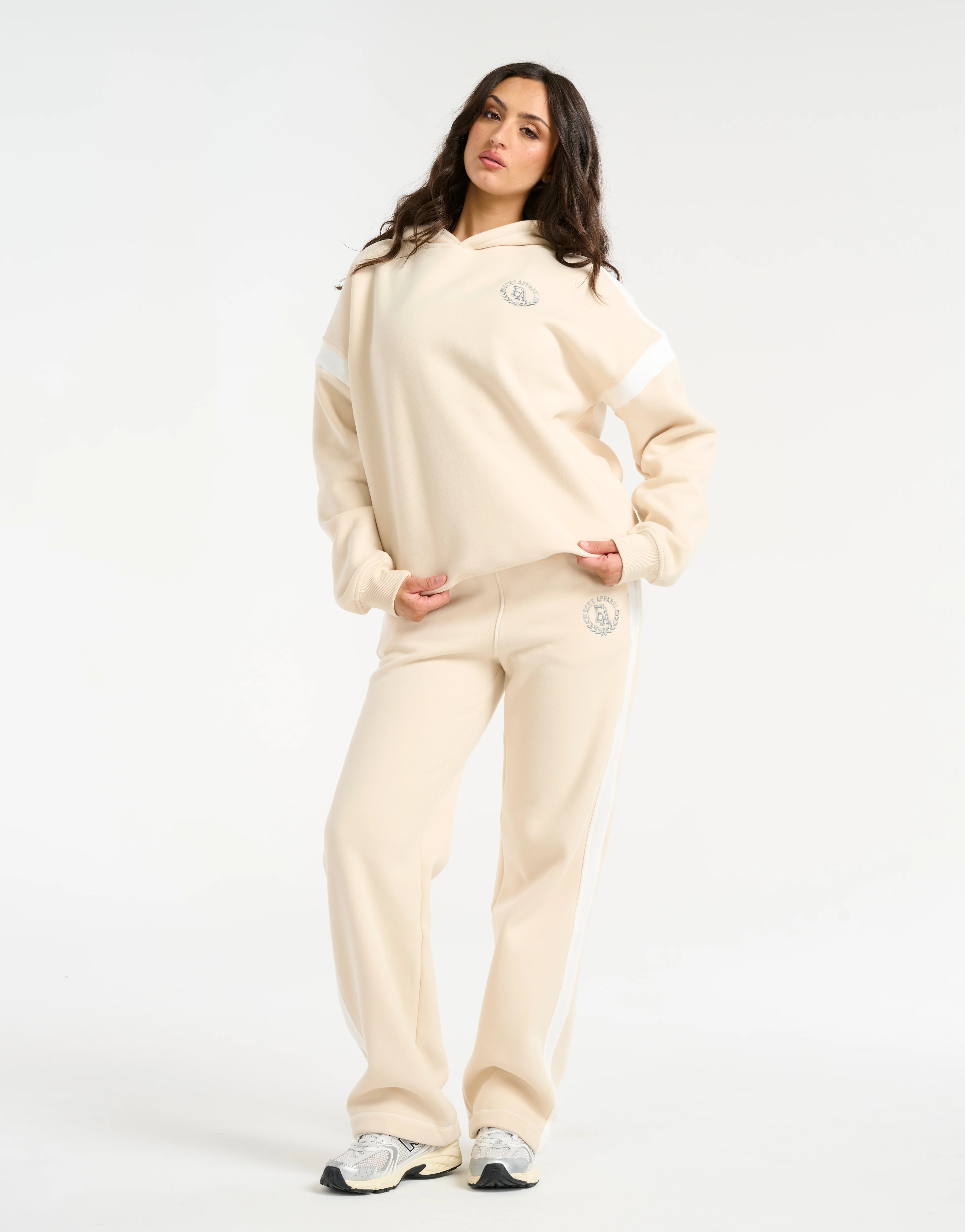 Top Marks Hoodie - Cream - Image 4