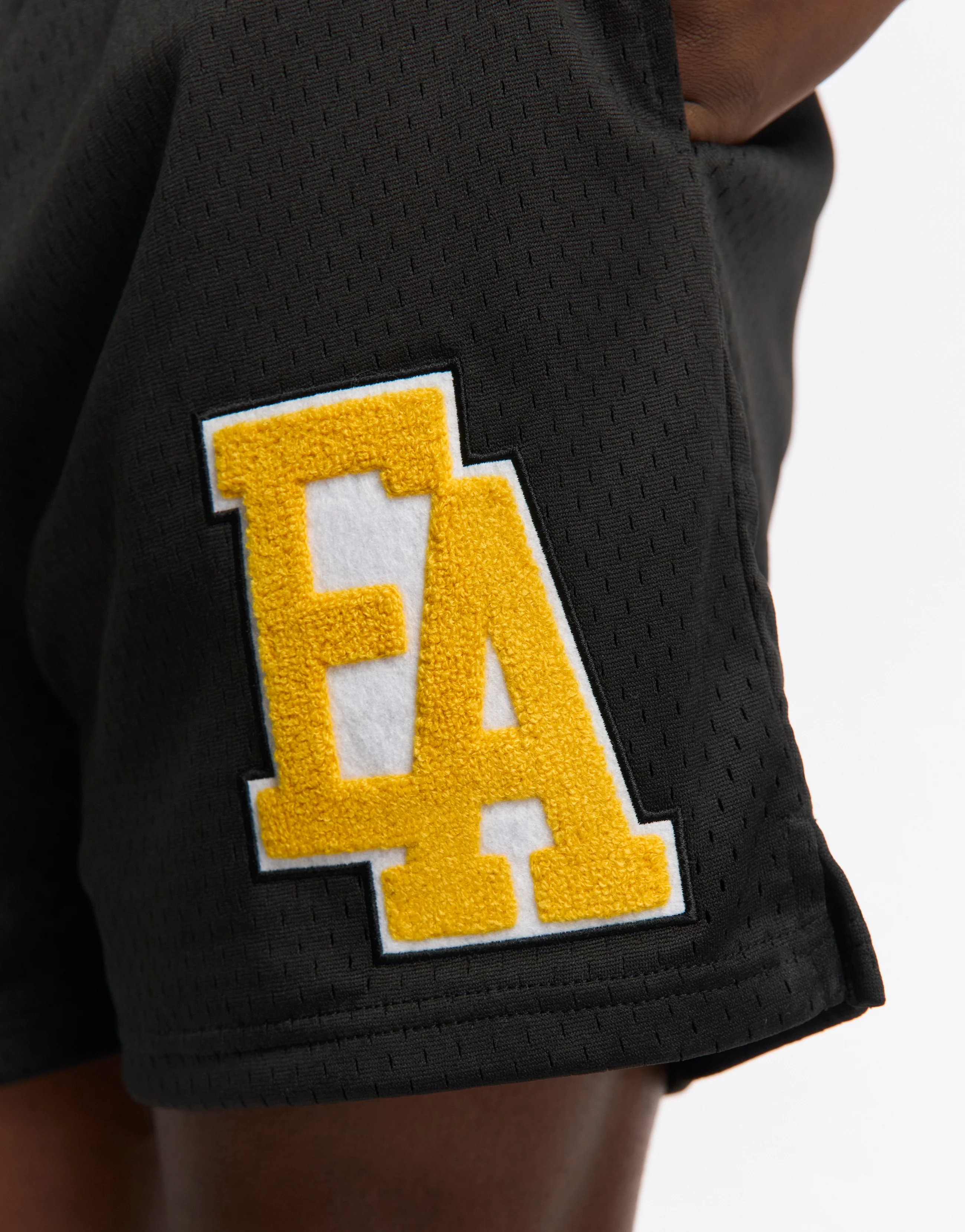 Top Marks Shorts - Black/Yellow - Image 3