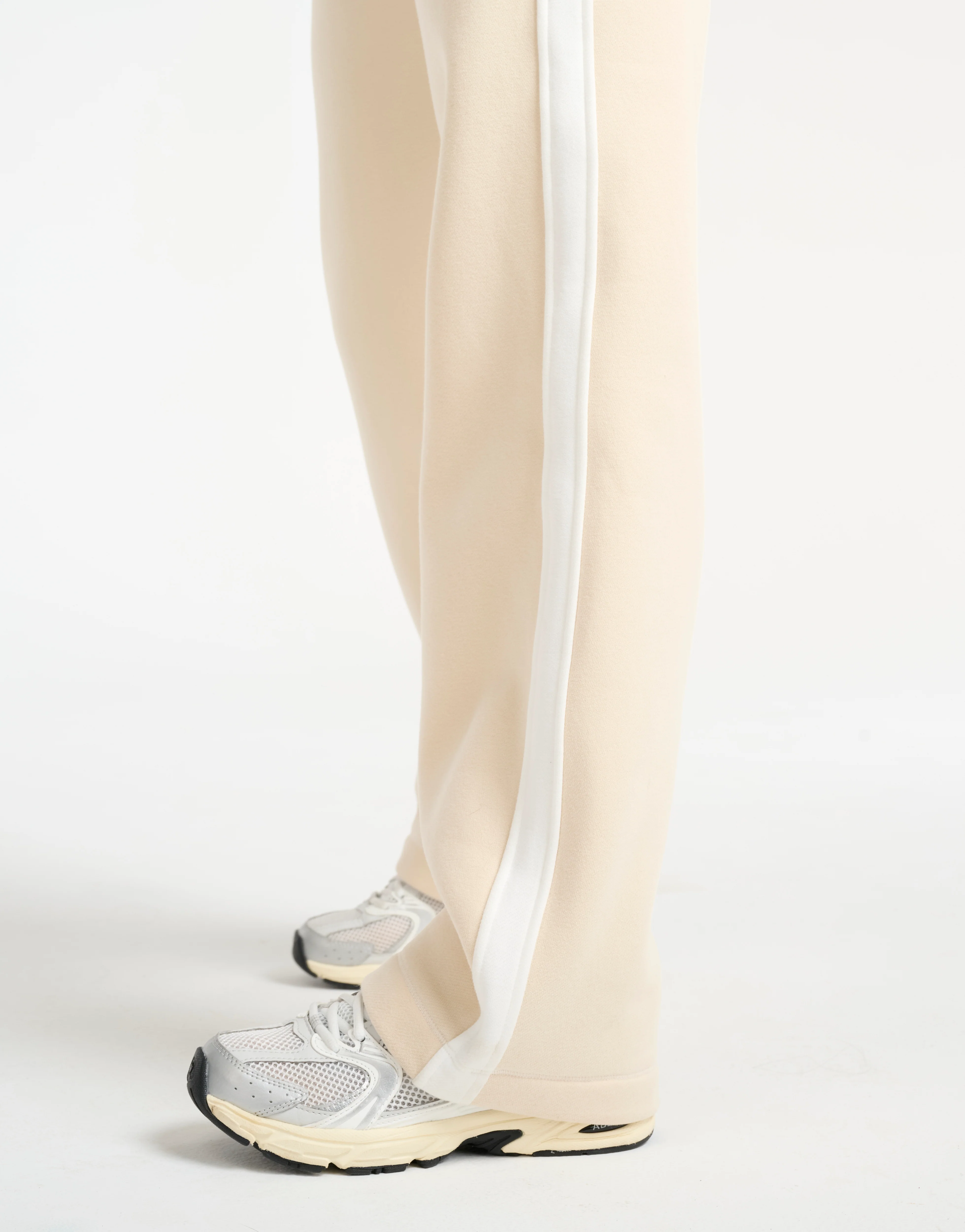Top Marks Sweatpants - Cream - Image 6