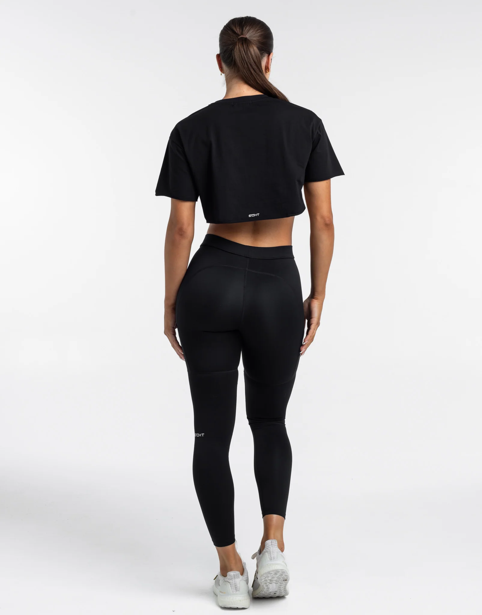 Ventra Gym Tee - Black - Image 7